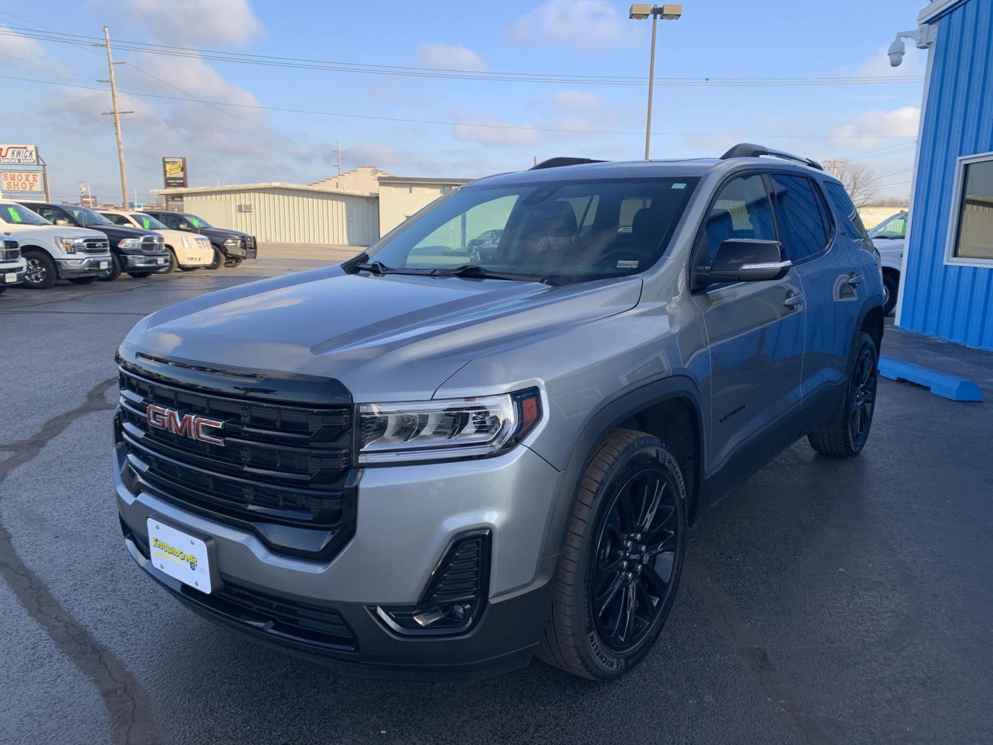 2023 GRAY /BLACK GMC Acadia SLT (1GKKNMLS1PZ) with an 3.6L V6 DOHC 24V engine, 9A transmission, located at 506 S. Kingshighway, Cape Girardeau, MO, 63703, (573) 235-5000, 37.294991, -89.553635 - 2023 GMC Acadia SLT Air Conditioning Power Windows Power Locks Power Steering Tilt Wheel Keyless Entry Daytime Running Lights Dual Airbags Front Head and Side Dual Rear Side Airbags All Wheel ABS We have financing available and we accept trades! Fill out a credit application on our websit - Photo#2