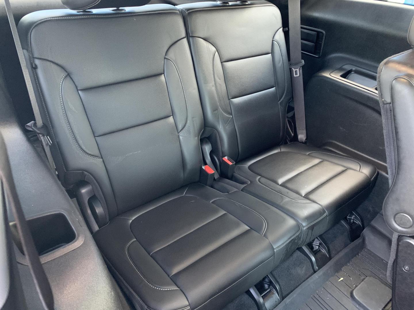 2023 GRAY /BLACK GMC Acadia SLT (1GKKNMLS1PZ) with an 3.6L V6 DOHC 24V engine, 9A transmission, located at 506 S. Kingshighway, Cape Girardeau, MO, 63703, (573) 235-5000, 37.294991, -89.553635 - 2023 GMC Acadia SLT Air Conditioning Power Windows Power Locks Power Steering Tilt Wheel Keyless Entry Daytime Running Lights Dual Airbags Front Head and Side Dual Rear Side Airbags All Wheel ABS We have financing available and we accept trades! Fill out a credit application on our websit - Photo#16