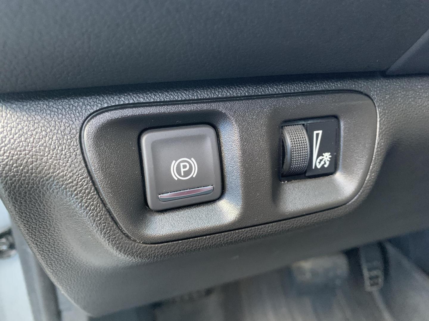 2023 GRAY /BLACK GMC Acadia SLT (1GKKNMLS1PZ) with an 3.6L V6 DOHC 24V engine, 9A transmission, located at 506 S. Kingshighway, Cape Girardeau, MO, 63703, (573) 235-5000, 37.294991, -89.553635 - 2023 GMC Acadia SLT Air Conditioning Power Windows Power Locks Power Steering Tilt Wheel Keyless Entry Daytime Running Lights Dual Airbags Front Head and Side Dual Rear Side Airbags All Wheel ABS We have financing available and we accept trades! Fill out a credit application on our websit - Photo#23