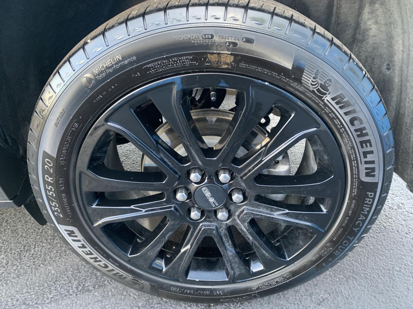 2023 GRAY /BLACK GMC Acadia SLT (1GKKNMLS1PZ) with an 3.6L V6 DOHC 24V engine, 9A transmission, located at 506 S. Kingshighway, Cape Girardeau, MO, 63703, (573) 235-5000, 37.294991, -89.553635 - 2023 GMC Acadia SLT Air Conditioning Power Windows Power Locks Power Steering Tilt Wheel Keyless Entry Daytime Running Lights Dual Airbags Front Head and Side Dual Rear Side Airbags All Wheel ABS We have financing available and we accept trades! Fill out a credit application on our websit - Photo#34