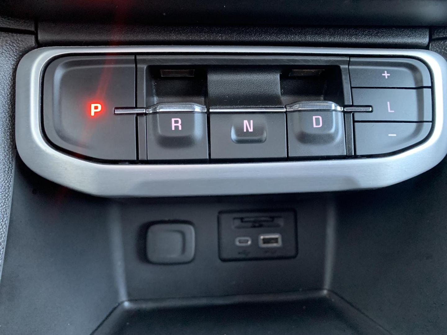 2023 GRAY /BLACK GMC Acadia SLT (1GKKNMLS1PZ) with an 3.6L V6 DOHC 24V engine, 9A transmission, located at 506 S. Kingshighway, Cape Girardeau, MO, 63703, (573) 235-5000, 37.294991, -89.553635 - 2023 GMC Acadia SLT Air Conditioning Power Windows Power Locks Power Steering Tilt Wheel Keyless Entry Daytime Running Lights Dual Airbags Front Head and Side Dual Rear Side Airbags All Wheel ABS We have financing available and we accept trades! Fill out a credit application on our websit - Photo#28