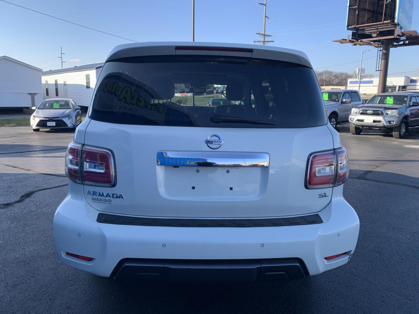2019 WHITE /TAN Nissan Armada SV AWD (JN8AY2NC2K9) with an 5.6L V8 DOHC 32V engine, 7A transmission, located at 506 S. Kingshighway, Cape Girardeau, MO, 63703, (573) 235-5000, 37.294991, -89.553635 - One Owner! 2019 Nissan Armada SV Air Conditioning Power Windows Power Locks Power Steering Tilt Wheel Keyless Entry Alarm Daytime Running Lights Dual Front Airbags All Wheel ABS We have financing available and we accept trades! Fill out a credit application on our website or come by toda - Photo#5
