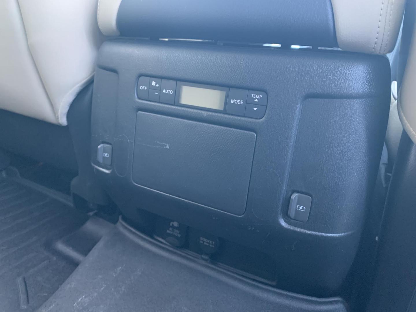 2019 WHITE /TAN Nissan Armada SV AWD (JN8AY2NC2K9) with an 5.6L V8 DOHC 32V engine, 7A transmission, located at 506 S. Kingshighway, Cape Girardeau, MO, 63703, (573) 235-5000, 37.294991, -89.553635 - One Owner! 2019 Nissan Armada SV Air Conditioning Power Windows Power Locks Power Steering Tilt Wheel Keyless Entry Alarm Daytime Running Lights Dual Front Airbags All Wheel ABS We have financing available and we accept trades! Fill out a credit application on our website or come by toda - Photo#14