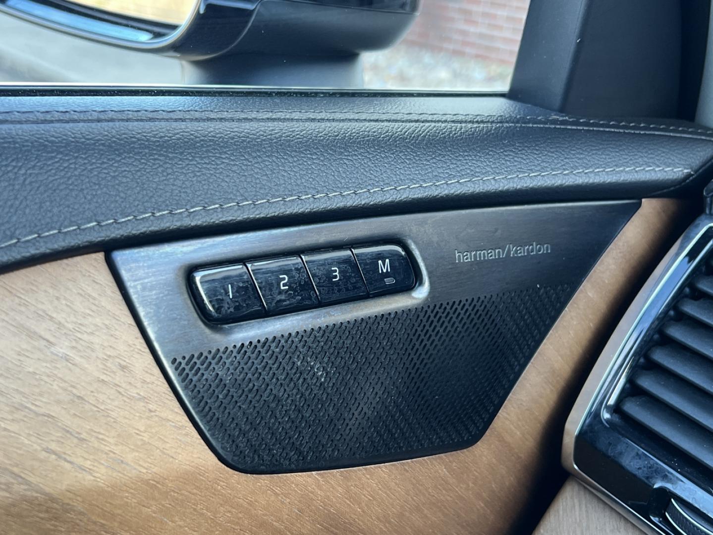 2020 BLACK /Black Volvo XC90 T6 Inscription AWD (YV4A22PL6L1) with an 2.0L 4 Cyl. engine, Automatic transmission, located at 2990 Old Orchard Rd., Jackson, MO, 63755, 37.354214, -89.612106 - 2020 Volvo XC90 T6 Inscription 1-Owner 91xxx miles All Wheel Drive 2.0L 4 Cyl. Automatic Leather 3rd Row Navigation Power/Heated/Cooled Seats Heated Rear Seats Heated Steering Wheel Backup Camera Sunroof Bluetooth Heads Up Display Cruise Power Windows/Locks/Mirrors We have financin - Photo#32