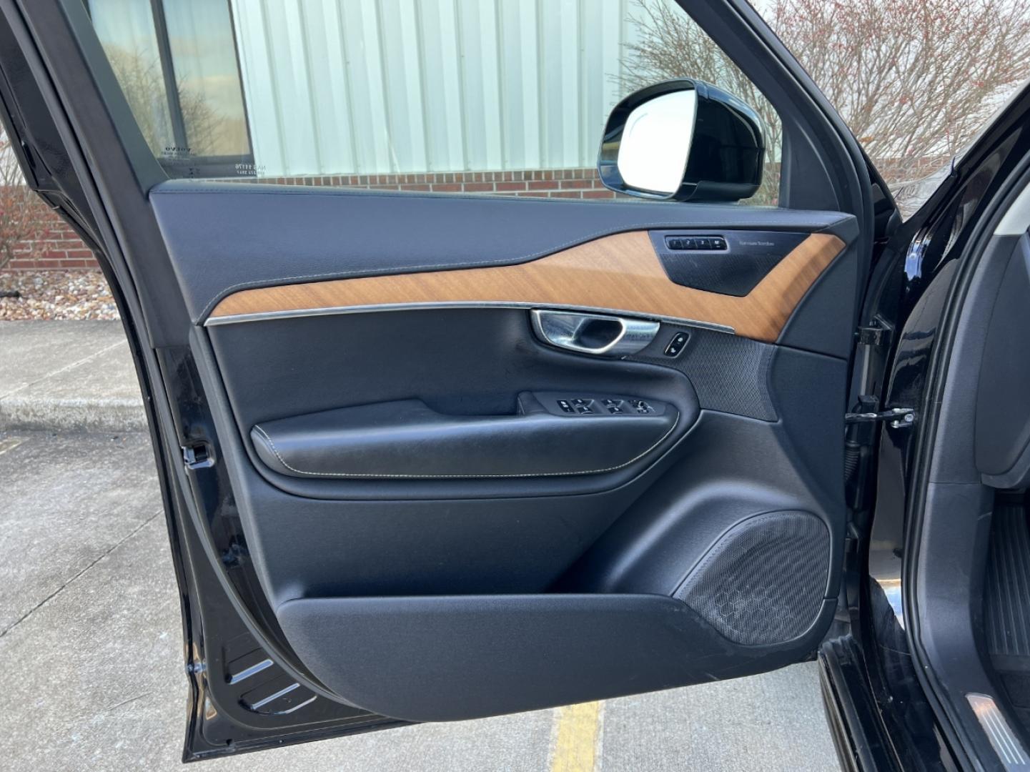 2020 BLACK /Black Volvo XC90 T6 Inscription AWD (YV4A22PL6L1) with an 2.0L 4 Cyl. engine, Automatic transmission, located at 2990 Old Orchard Rd., Jackson, MO, 63755, 37.354214, -89.612106 - 2020 Volvo XC90 T6 Inscription 1-Owner 91xxx miles All Wheel Drive 2.0L 4 Cyl. Automatic Leather 3rd Row Navigation Power/Heated/Cooled Seats Heated Rear Seats Heated Steering Wheel Backup Camera Sunroof Bluetooth Heads Up Display Cruise Power Windows/Locks/Mirrors We have financin - Photo#15