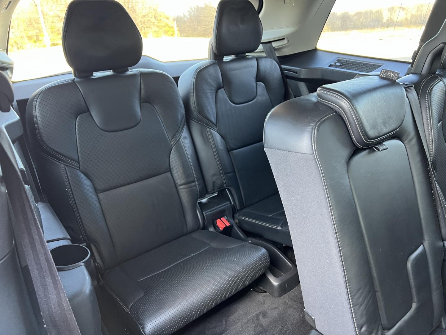 2020 BLACK /Black Volvo XC90 T6 Inscription AWD (YV4A22PL6L1) with an 2.0L 4 Cyl. engine, Automatic transmission, located at 2990 Old Orchard Rd., Jackson, MO, 63755, 37.354214, -89.612106 - 2020 Volvo XC90 T6 Inscription 1-Owner 91xxx miles All Wheel Drive 2.0L 4 Cyl. Automatic Leather 3rd Row Navigation Power/Heated/Cooled Seats Heated Rear Seats Heated Steering Wheel Backup Camera Sunroof Bluetooth Heads Up Display Cruise Power Windows/Locks/Mirrors We have financin - Photo#21