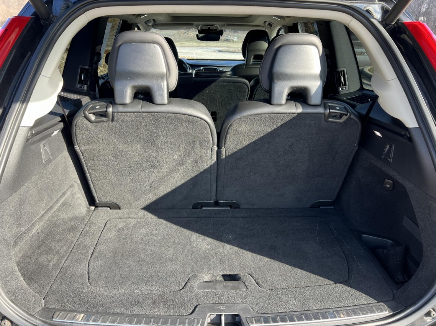 2020 BLACK /Black Volvo XC90 T6 Inscription AWD (YV4A22PL6L1) with an 2.0L 4 Cyl. engine, Automatic transmission, located at 2990 Old Orchard Rd., Jackson, MO, 63755, 37.354214, -89.612106 - 2020 Volvo XC90 T6 Inscription 1-Owner 91xxx miles All Wheel Drive 2.0L 4 Cyl. Automatic Leather 3rd Row Navigation Power/Heated/Cooled Seats Heated Rear Seats Heated Steering Wheel Backup Camera Sunroof Bluetooth Heads Up Display Cruise Power Windows/Locks/Mirrors We have financin - Photo#23