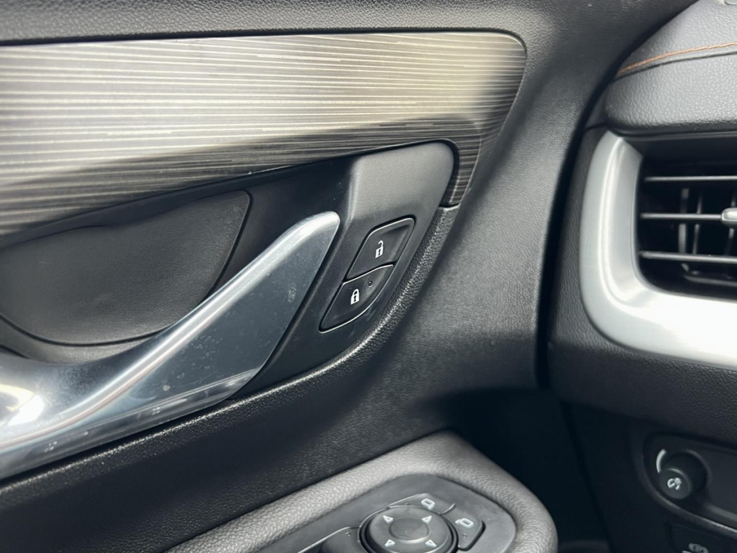 2020 WHITE /Black GMC Terrain SLT (3GKALPEV6LL) with an 1.4L 4 Cyl. TURBO engine, Automatic transmission, located at 2990 Old Orchard Rd., Jackson, MO, 63755, 37.354214, -89.612106 - 2020 GMC Terrain SLT 1-Owner 80xxx miles Front Wheel Drive 1.5L 4 Cyl. Automatic Leather Backup Camera Power Driver Seat Heated Seats Bluetooth Remote Start Cruise Power Windows/Locks/Mirrors We have financing available and we accept trades! Fill out a credit application on our website - Photo#29