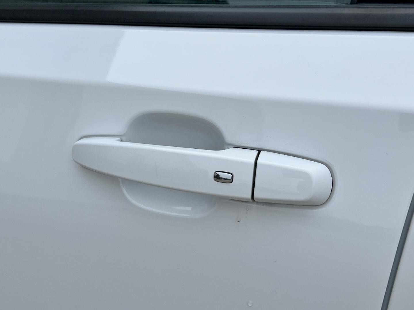 2020 WHITE /Black GMC Terrain SLT (3GKALPEV6LL) with an 1.4L 4 Cyl. TURBO engine, Automatic transmission, located at 2990 Old Orchard Rd., Jackson, MO, 63755, 37.354214, -89.612106 - 2020 GMC Terrain SLT 1-Owner 80xxx miles Front Wheel Drive 1.5L 4 Cyl. Automatic Leather Backup Camera Power Driver Seat Heated Seats Bluetooth Remote Start Cruise Power Windows/Locks/Mirrors We have financing available and we accept trades! Fill out a credit application on our website - Photo#31