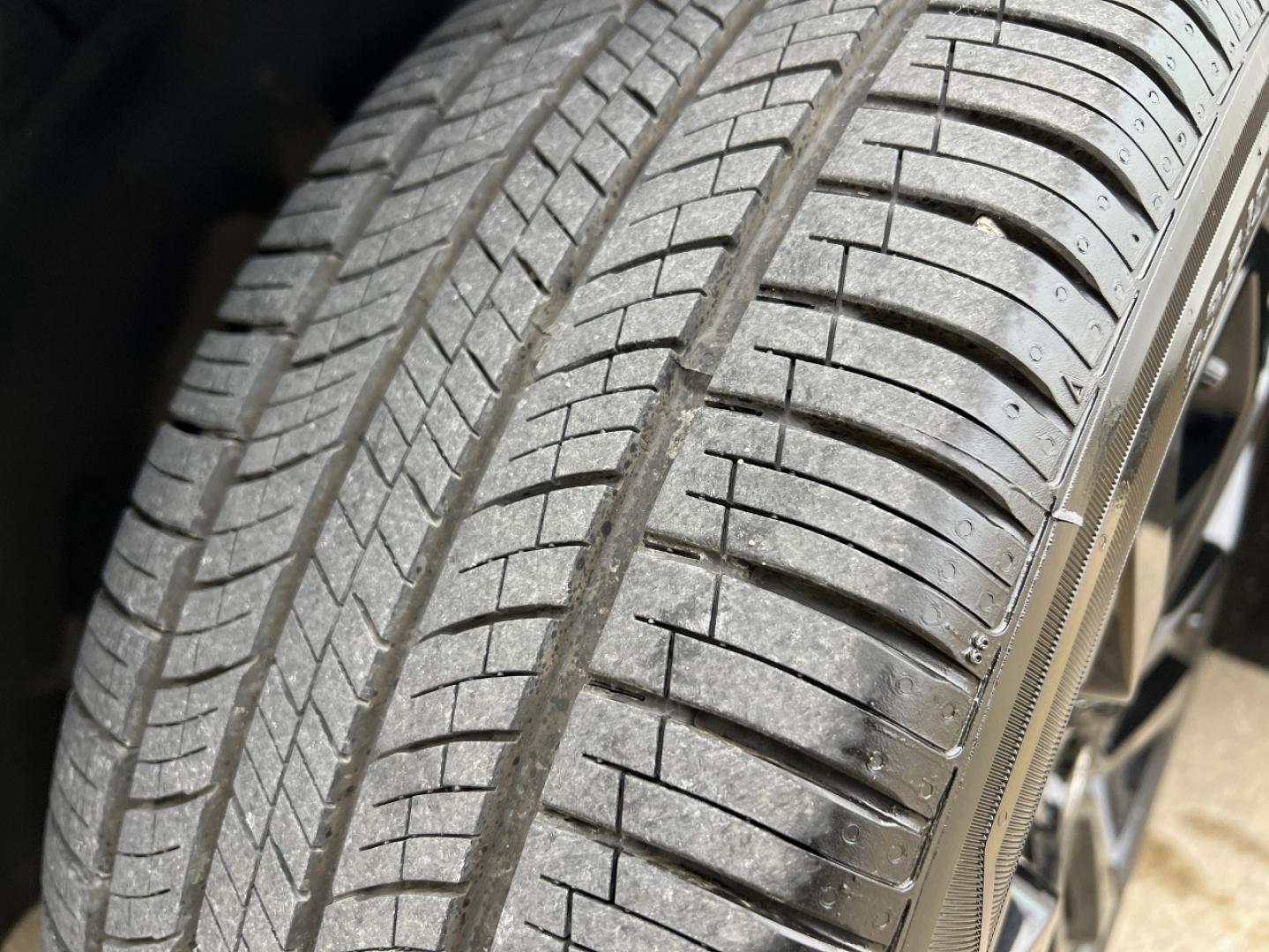 2020 WHITE /Black GMC Terrain SLT (3GKALPEV6LL) with an 1.4L 4 Cyl. TURBO engine, Automatic transmission, located at 2990 Old Orchard Rd., Jackson, MO, 63755, 37.354214, -89.612106 - 2020 GMC Terrain SLT 1-Owner 80xxx miles Front Wheel Drive 1.5L 4 Cyl. Automatic Leather Backup Camera Power Driver Seat Heated Seats Bluetooth Remote Start Cruise Power Windows/Locks/Mirrors We have financing available and we accept trades! Fill out a credit application on our website - Photo#34