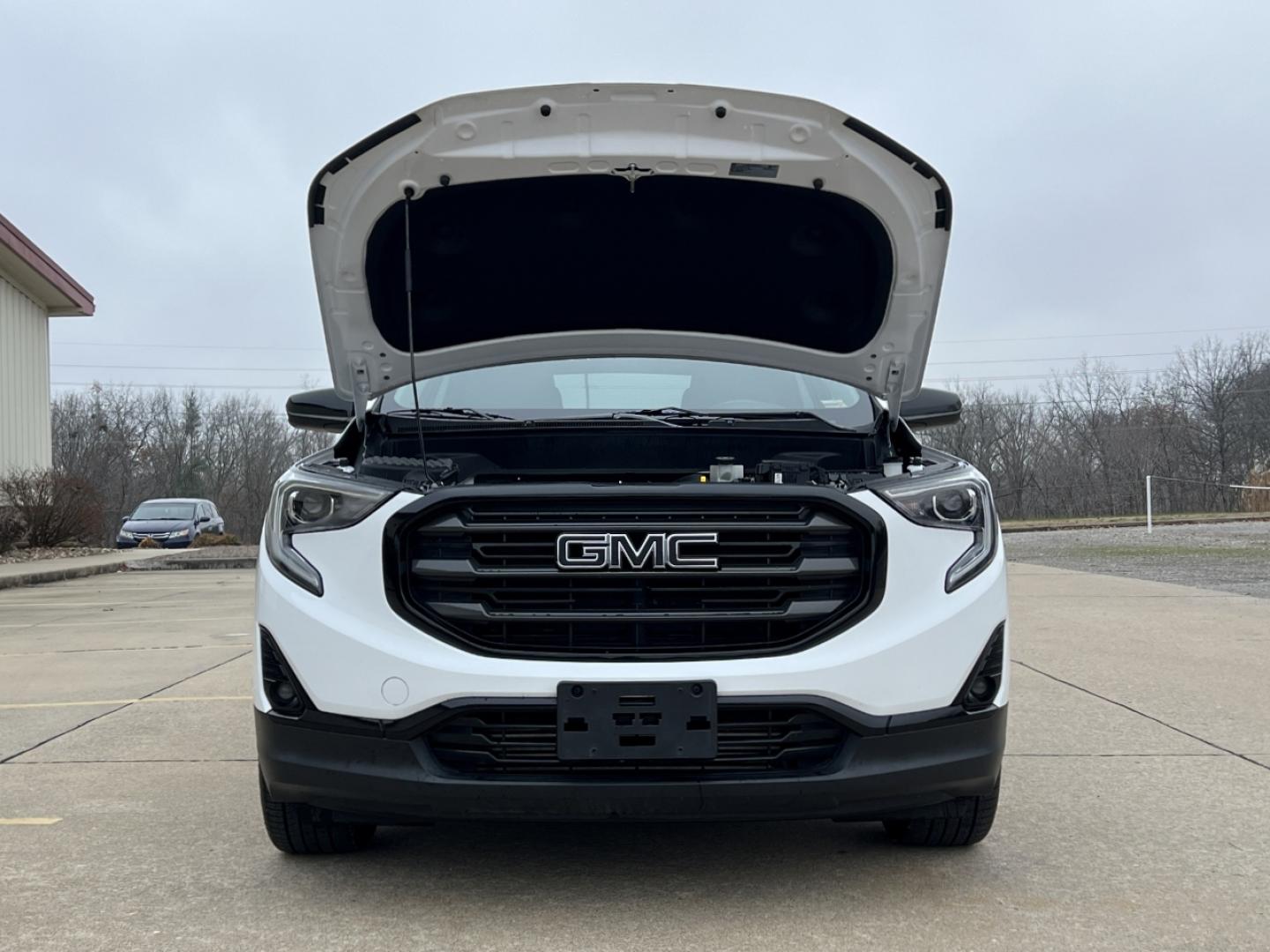 2020 WHITE /Black GMC Terrain SLT (3GKALPEV6LL) with an 1.4L 4 Cyl. TURBO engine, Automatic transmission, located at 2990 Old Orchard Rd., Jackson, MO, 63755, 37.354214, -89.612106 - 2020 GMC Terrain SLT 1-Owner 80xxx miles Front Wheel Drive 1.5L 4 Cyl. Automatic Leather Backup Camera Power Driver Seat Heated Seats Bluetooth Remote Start Cruise Power Windows/Locks/Mirrors We have financing available and we accept trades! Fill out a credit application on our website - Photo#32