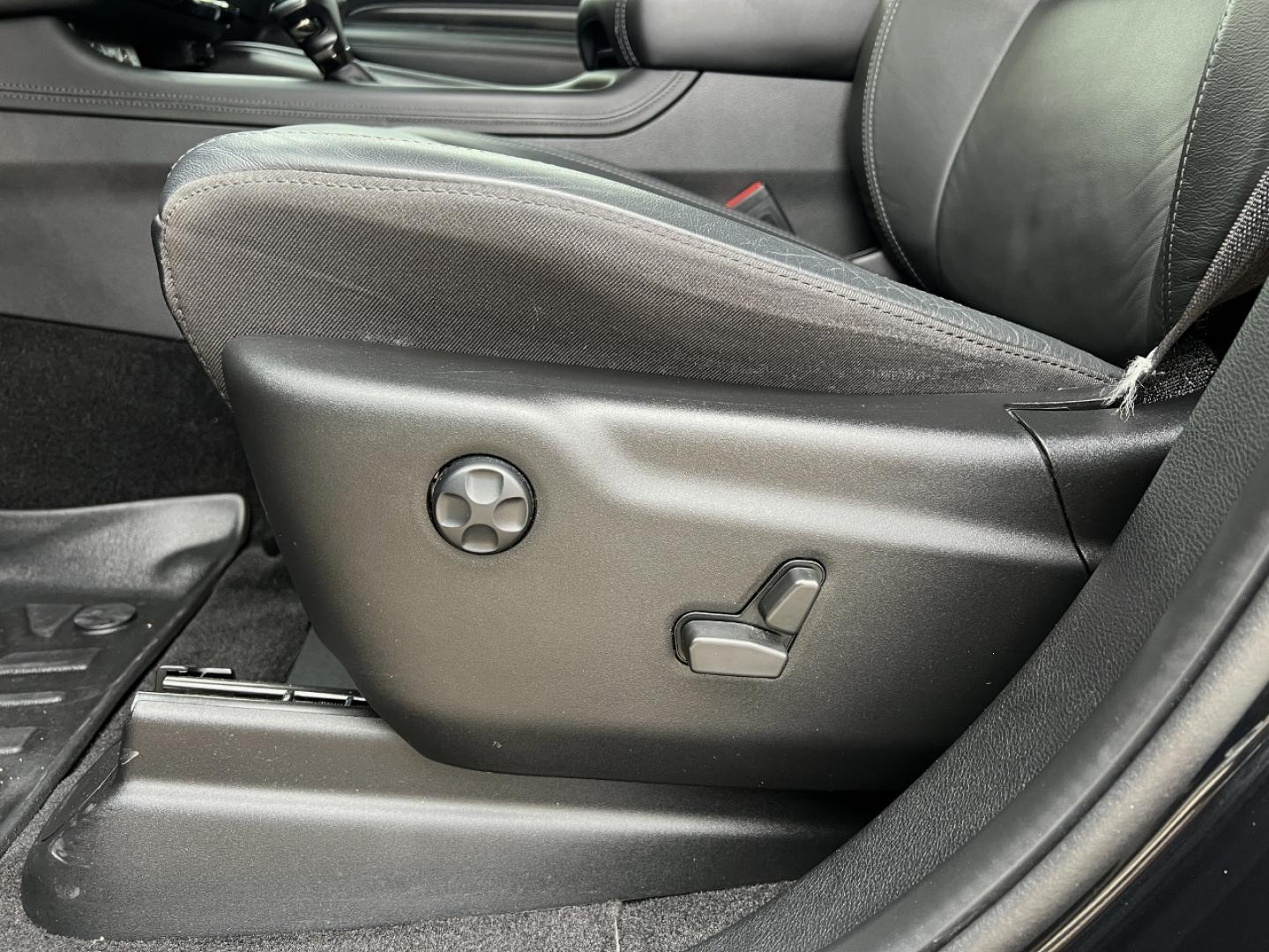 2022 BLACK /Black Dodge Durango GT AWD (1C4RDJDG9NC) with an 3.6L V6 engine, Automatic transmission, located at 2990 Old Orchard Rd., Jackson, MO, 63755, 37.354214, -89.612106 - 2022 Dodge Durango GT 1-Owner 75xxx miles All Wheel Drive 3.6L V6 Automatic Leather 3rd Row Backup Camera Power Driver Seat Heated Seats Heated Steering Wheel Bluetooth Remote Start Cruise Power Windows/Locks/Mirrors We have financing available and we accept trades! Fill out a credit - Photo#3