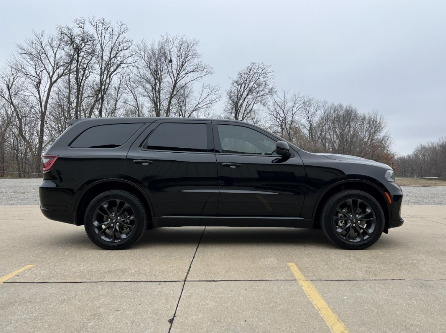 2022 BLACK /Black Dodge Durango GT AWD (1C4RDJDG9NC) with an 3.6L V6 engine, Automatic transmission, located at 2990 Old Orchard Rd., Jackson, MO, 63755, 37.354214, -89.612106 - 2022 Dodge Durango GT 1-Owner 75xxx miles All Wheel Drive 3.6L V6 Automatic Leather 3rd Row Backup Camera Power Driver Seat Heated Seats Heated Steering Wheel Bluetooth Remote Start Cruise Power Windows/Locks/Mirrors We have financing available and we accept trades! Fill out a credit - Photo#7