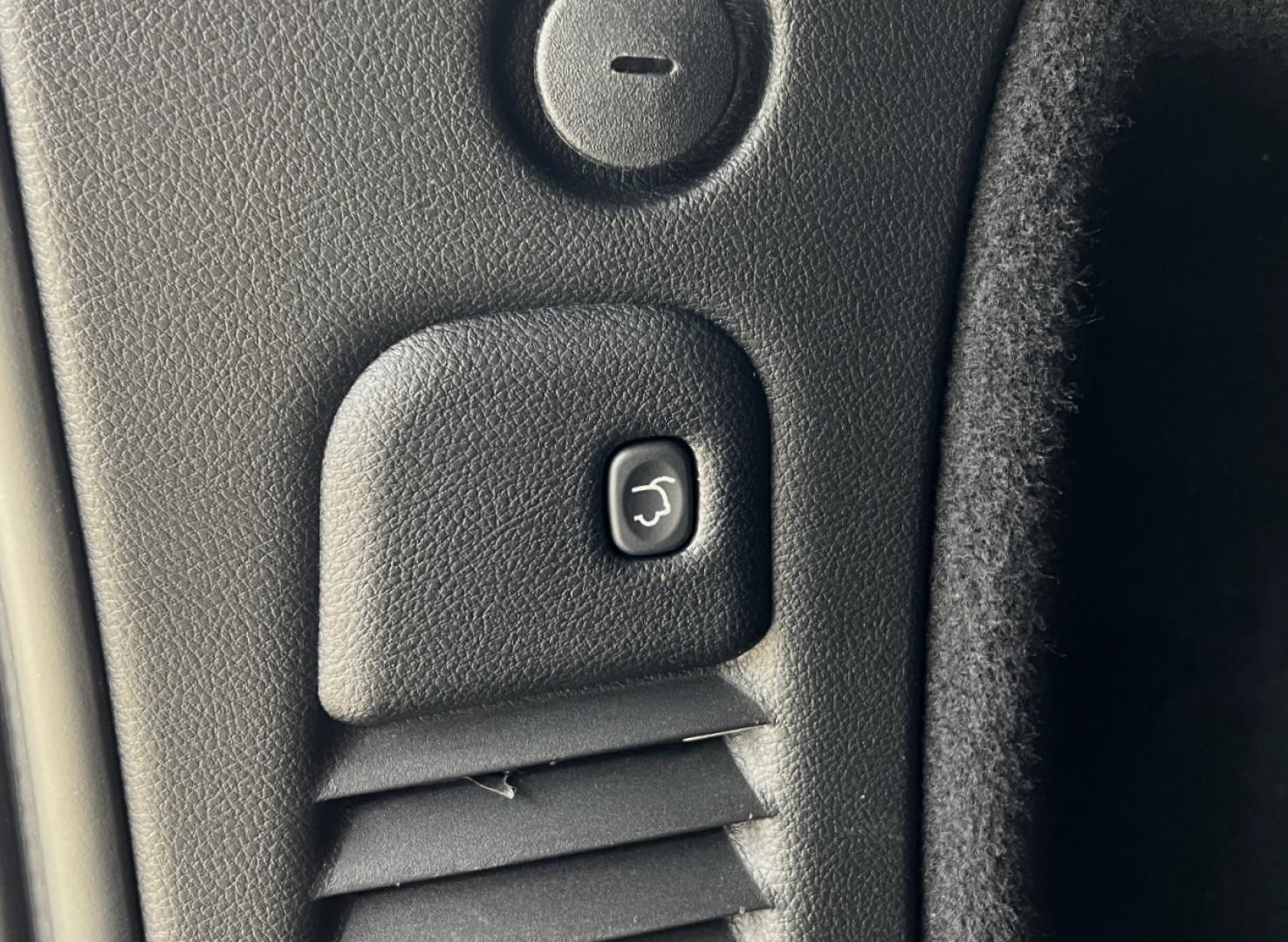 2022 BLACK /Black Dodge Durango GT AWD (1C4RDJDG9NC) with an 3.6L V6 engine, Automatic transmission, located at 2990 Old Orchard Rd., Jackson, MO, 63755, 37.354214, -89.612106 - 2022 Dodge Durango GT 1-Owner 75xxx miles All Wheel Drive 3.6L V6 Automatic Leather 3rd Row Backup Camera Power Driver Seat Heated Seats Heated Steering Wheel Bluetooth Remote Start Cruise Power Windows/Locks/Mirrors We have financing available and we accept trades! Fill out a credit - Photo#22