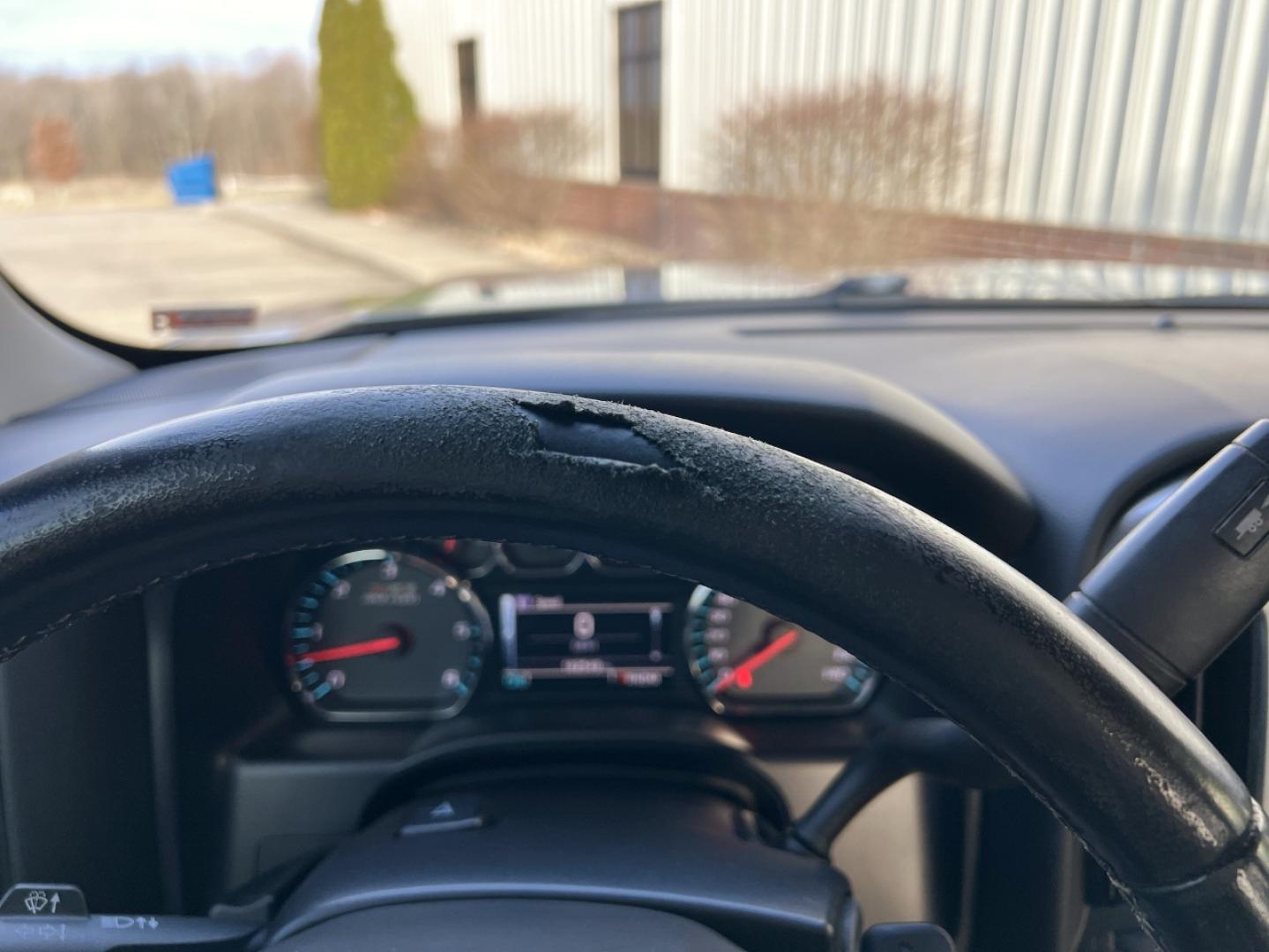 2015 BLUE /Gray Chevrolet Silverado 1500 LT Crew Cab 4WD (3GCUKREC9FG) with an 5.3L V8 engine, Automatic transmission, located at 2990 Old Orchard Rd., Jackson, MO, 63755, 37.354214, -89.612106 - 2015 Chevrolet Silverado 1500 LT 162xxx miles 4x4 5.3L V8 Automatic Backup Camera Power Driver Seat Bluetooth Remote Start Cruise Power Windows/Locks/Mirrors We have financing available and we accept trades! Fill out a credit application on our website or come by today! If you have any q - Photo#46