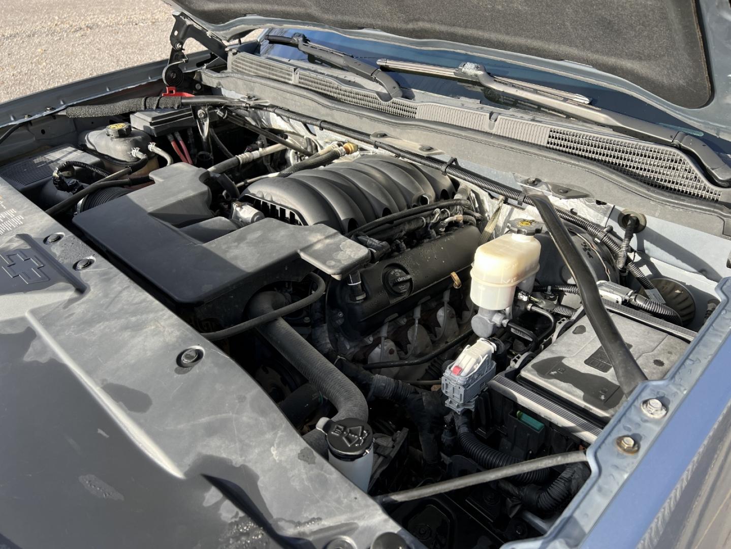 2015 BLUE /Gray Chevrolet Silverado 1500 LT Crew Cab 4WD (3GCUKREC9FG) with an 5.3L V8 engine, Automatic transmission, located at 2990 Old Orchard Rd., Jackson, MO, 63755, 37.354214, -89.612106 - 2015 Chevrolet Silverado 1500 LT 162xxx miles 4x4 5.3L V8 Automatic Backup Camera Power Driver Seat Bluetooth Remote Start Cruise Power Windows/Locks/Mirrors We have financing available and we accept trades! Fill out a credit application on our website or come by today! If you have any q - Photo#31