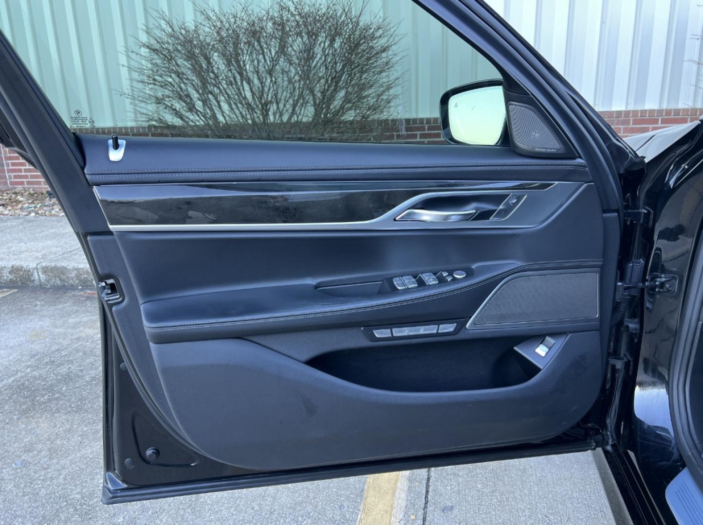 2016 BLACK /Black BMW 7-Series 750i xDrive (WBA7F2C5XGG) with an 4.4L V8 engine, Automatic transmission, located at 2990 Old Orchard Rd., Jackson, MO, 63755, 37.354214, -89.612106 - 2016 BMW 7-Series 750i xDrive 153xxx miles All Wheel Drive 4.4L V8 Automatic Leather Navigation Backup Camera Power/Heated/Cooled Seats Heated/Cooled Rear Seats Sunroof Bluetooth Heads Up Display Cruise Power Windows/Locks/Mirrors We have financing available and we accept trades! Fill - Photo#15