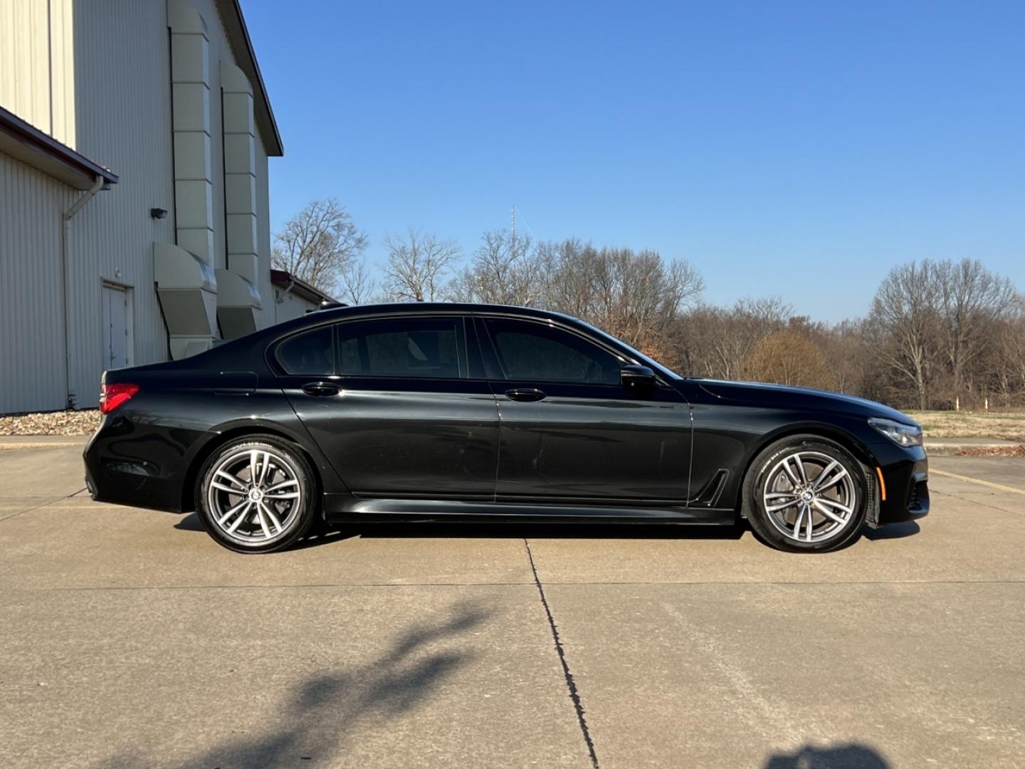 2016 BLACK /Black BMW 7-Series 750i xDrive (WBA7F2C5XGG) with an 4.4L V8 engine, Automatic transmission, located at 2990 Old Orchard Rd., Jackson, MO, 63755, 37.354214, -89.612106 - 2016 BMW 7-Series 750i xDrive 153xxx miles All Wheel Drive 4.4L V8 Automatic Leather Navigation Backup Camera Power/Heated/Cooled Seats Heated/Cooled Rear Seats Sunroof Bluetooth Heads Up Display Cruise Power Windows/Locks/Mirrors We have financing available and we accept trades! Fill - Photo#10