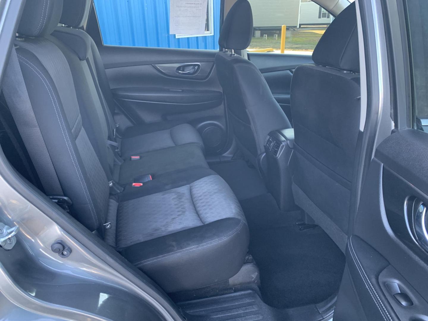 2017 GRAY /BLACK Nissan Rogue SV (JN8AT2MT0HW) with an 2.5L L4 DOHC 16V engine, CVT transmission, located at 506 S. Kingshighway, Cape Girardeau, MO, 63703, (573) 235-5000, 37.294991, -89.553635 - 2017 Nissan Rogue SV 151,XXX MI Front Wheel Drive 2.5L 4 Cyl Backup Camera Cruise Bluetooth Power Windows/Mirrors/Locks Keyless Entry We have financing available and we accept trades! Fill out a credit application on our website or come by today! If you have any questions, give us a call a - Photo#12