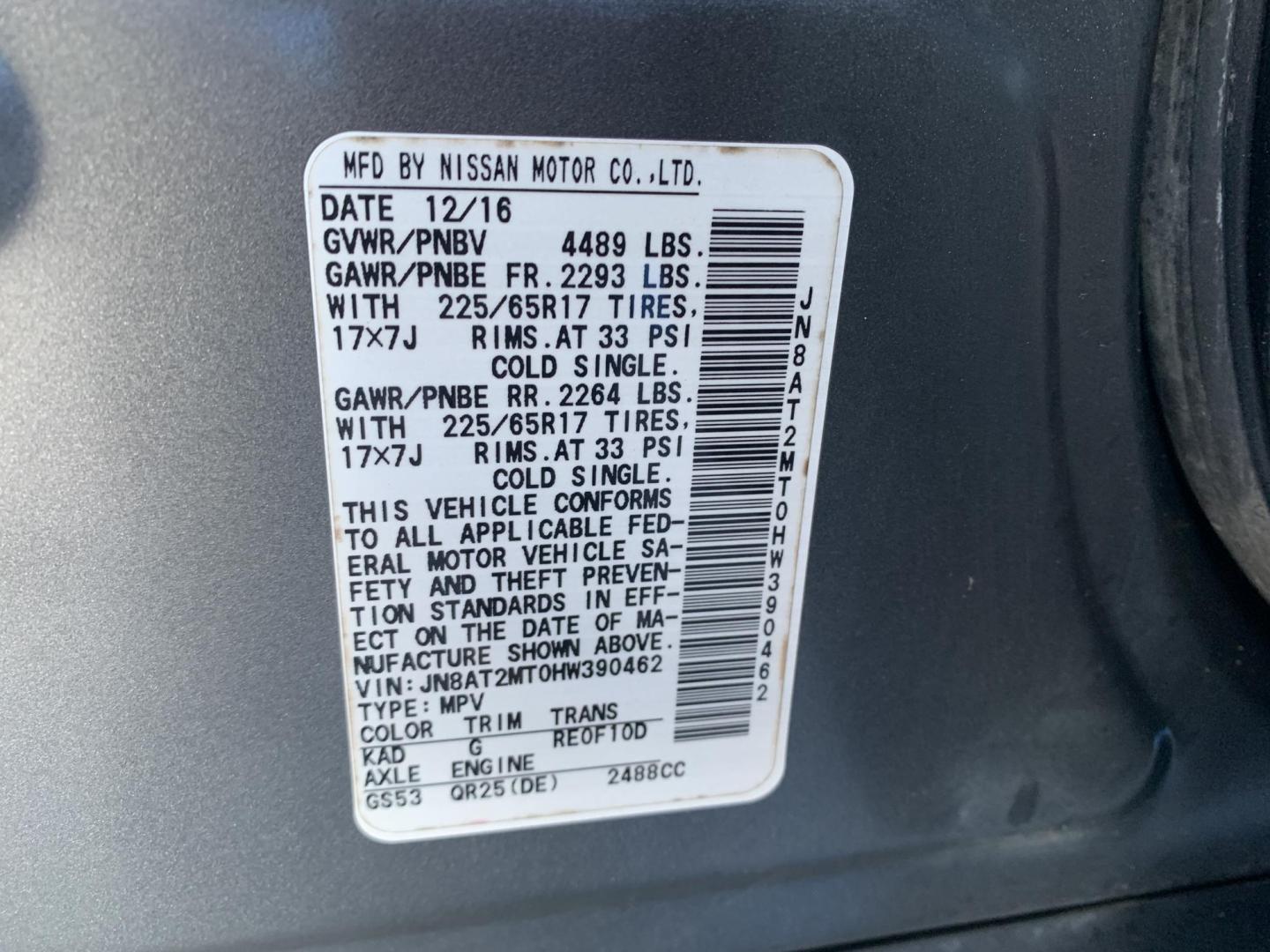 2017 GRAY /BLACK Nissan Rogue SV (JN8AT2MT0HW) with an 2.5L L4 DOHC 16V engine, CVT transmission, located at 506 S. Kingshighway, Cape Girardeau, MO, 63703, (573) 235-5000, 37.294991, -89.553635 - 2017 Nissan Rogue SV 151,XXX MI Front Wheel Drive 2.5L 4 Cyl Backup Camera Cruise Bluetooth Power Windows/Mirrors/Locks Keyless Entry We have financing available and we accept trades! Fill out a credit application on our website or come by today! If you have any questions, give us a call a - Photo#16