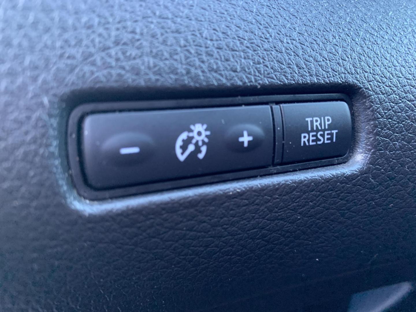 2017 GRAY /BLACK Nissan Rogue SV (JN8AT2MT0HW) with an 2.5L L4 DOHC 16V engine, CVT transmission, located at 506 S. Kingshighway, Cape Girardeau, MO, 63703, (573) 235-5000, 37.294991, -89.553635 - 2017 Nissan Rogue SV 151,XXX MI Front Wheel Drive 2.5L 4 Cyl Backup Camera Cruise Bluetooth Power Windows/Mirrors/Locks Keyless Entry We have financing available and we accept trades! Fill out a credit application on our website or come by today! If you have any questions, give us a call a - Photo#20