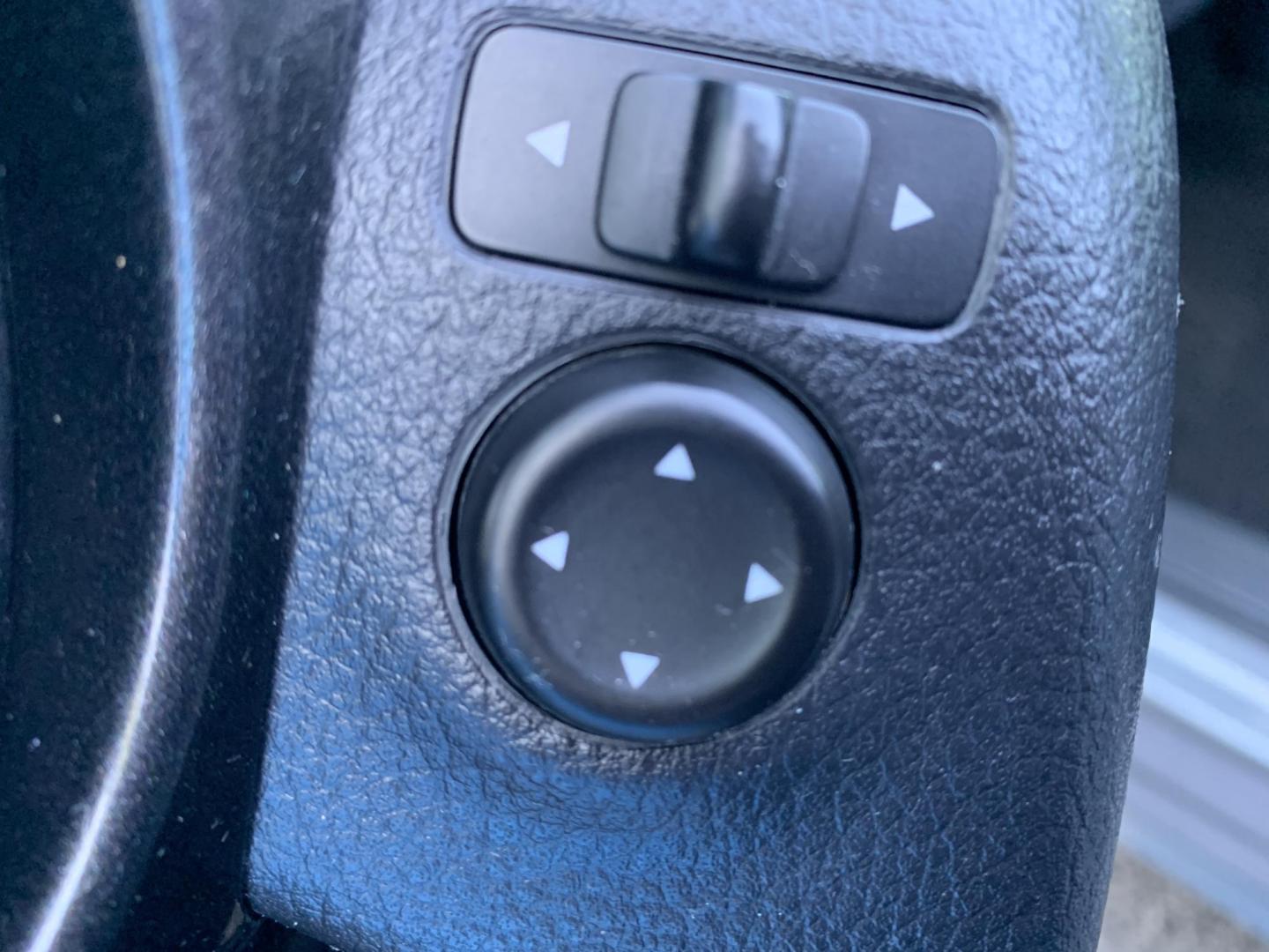 2017 GRAY /BLACK Nissan Rogue SV (JN8AT2MT0HW) with an 2.5L L4 DOHC 16V engine, CVT transmission, located at 506 S. Kingshighway, Cape Girardeau, MO, 63703, (573) 235-5000, 37.294991, -89.553635 - 2017 Nissan Rogue SV 151,XXX MI Front Wheel Drive 2.5L 4 Cyl Backup Camera Cruise Bluetooth Power Windows/Mirrors/Locks Keyless Entry We have financing available and we accept trades! Fill out a credit application on our website or come by today! If you have any questions, give us a call a - Photo#19