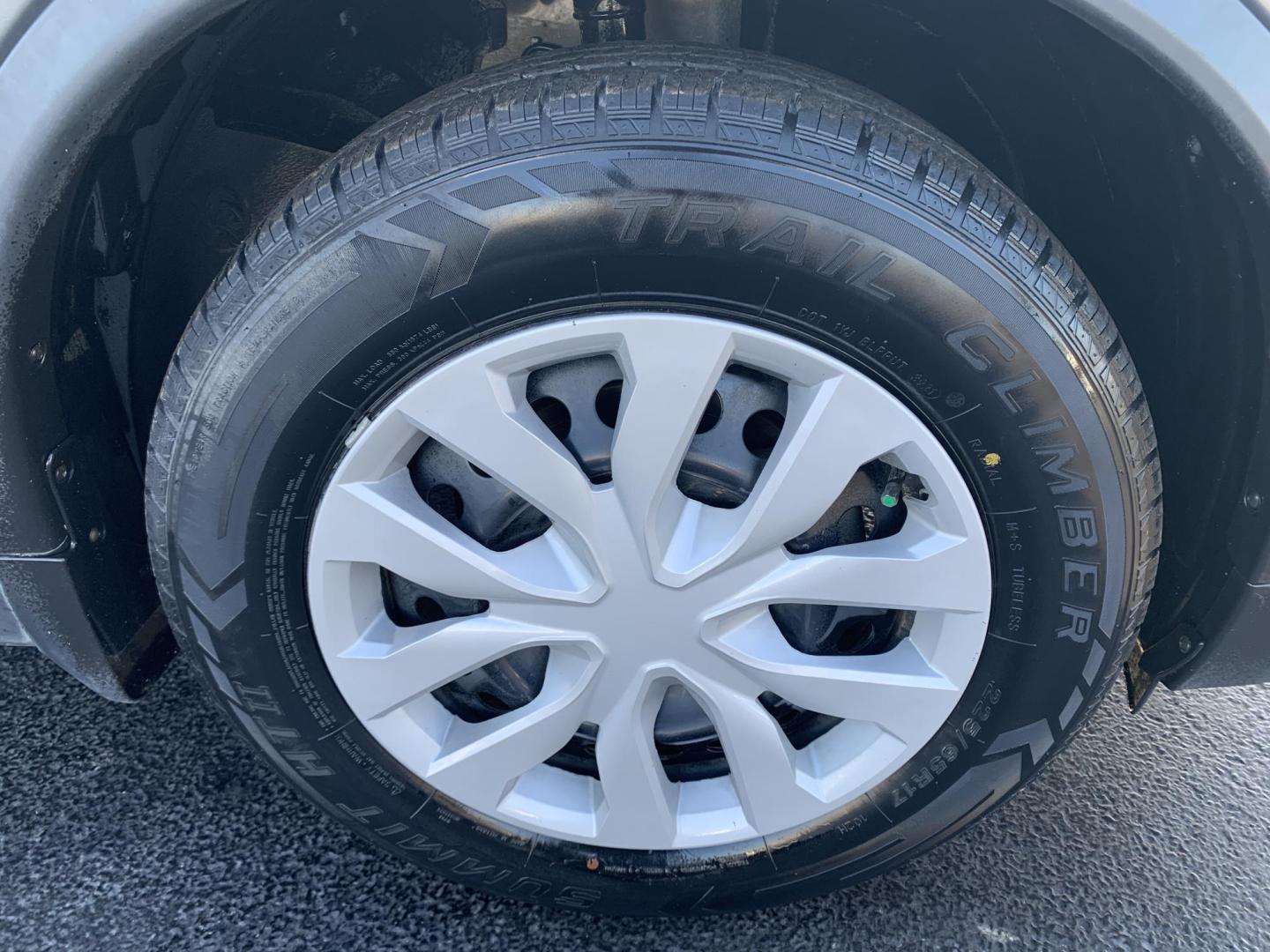 2017 GRAY /BLACK Nissan Rogue SV (JN8AT2MT0HW) with an 2.5L L4 DOHC 16V engine, CVT transmission, located at 506 S. Kingshighway, Cape Girardeau, MO, 63703, (573) 235-5000, 37.294991, -89.553635 - 2017 Nissan Rogue SV 151,XXX MI Front Wheel Drive 2.5L 4 Cyl Backup Camera Cruise Bluetooth Power Windows/Mirrors/Locks Keyless Entry We have financing available and we accept trades! Fill out a credit application on our website or come by today! If you have any questions, give us a call a - Photo#32