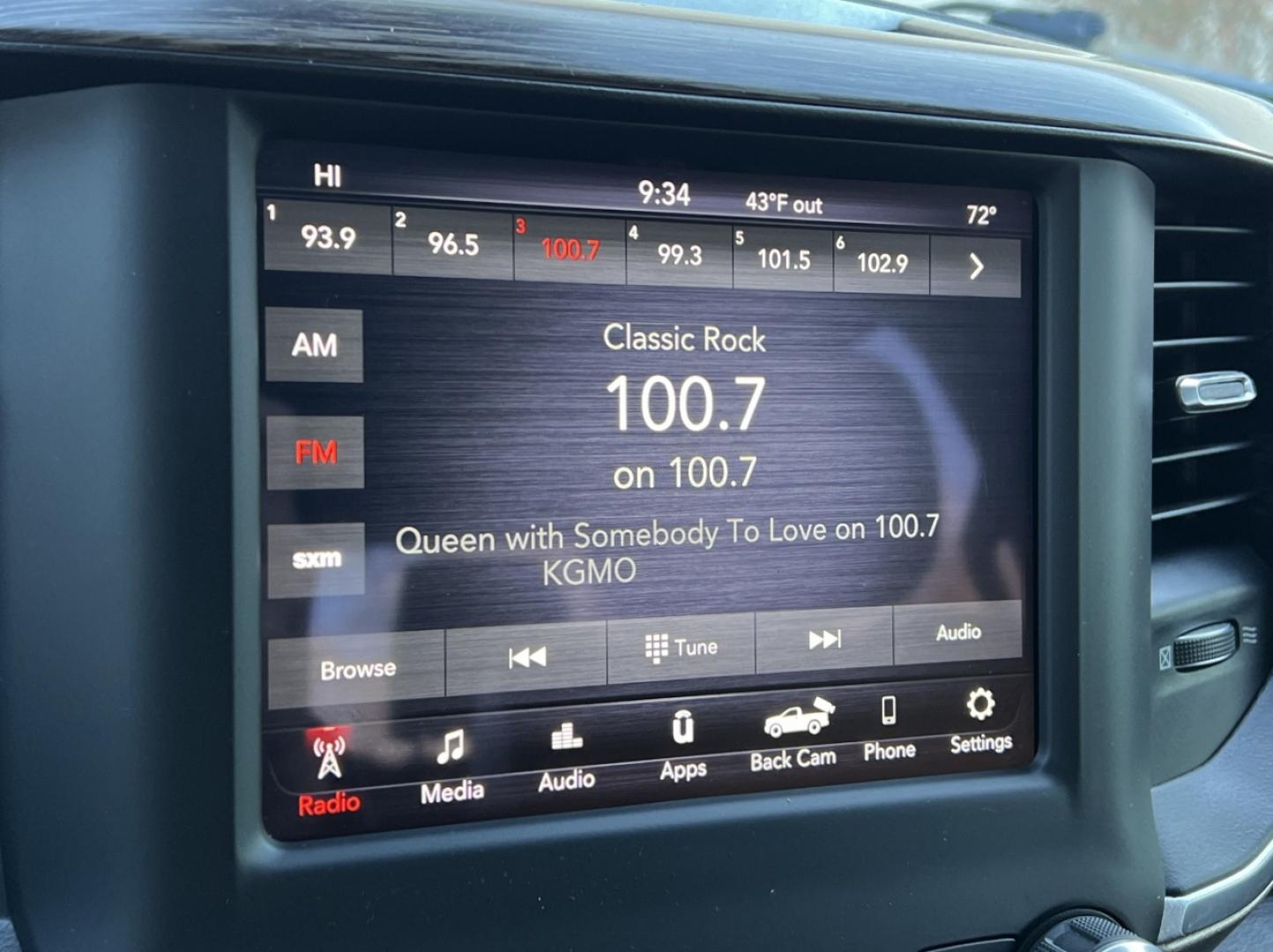 2020 MAROON /Black RAM 1500 Laramie Quad Cab 4WD (1C6SRFDT3LN) with an 5.7L V8 HEMI engine, Automatic transmission, located at 2990 Old Orchard Rd., Jackson, MO, 63755, 37.354214, -89.612106 - 2020 Ram 1500 Laramie 114xxx miles 4x4 5.7L V8 HEMI Automatic Leather Backup Camera Power/Heated/Cooled Seats Heated Steering Wheel Bluetooth Remote Start Cruise Power Windows/Locks/Mirrors We have financing available and we accept trades! Fill out a credit application on our website or - Photo#27