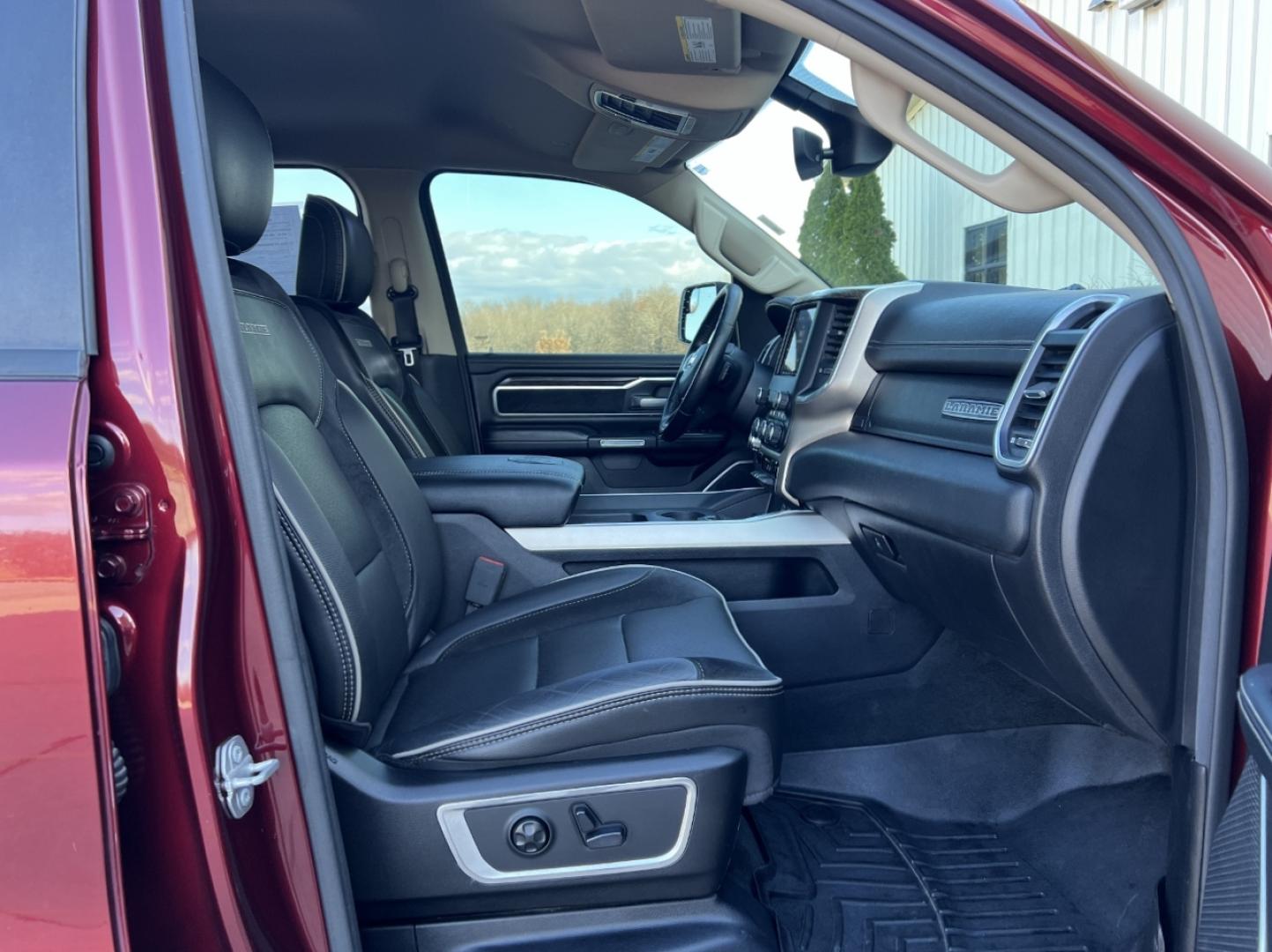 2020 MAROON /Black RAM 1500 Laramie Quad Cab 4WD (1C6SRFDT3LN) with an 5.7L V8 HEMI engine, Automatic transmission, located at 2990 Old Orchard Rd., Jackson, MO, 63755, 37.354214, -89.612106 - 2020 Ram 1500 Laramie 114xxx miles 4x4 5.7L V8 HEMI Automatic Leather Backup Camera Power/Heated/Cooled Seats Heated Steering Wheel Bluetooth Remote Start Cruise Power Windows/Locks/Mirrors We have financing available and we accept trades! Fill out a credit application on our website or - Photo#17