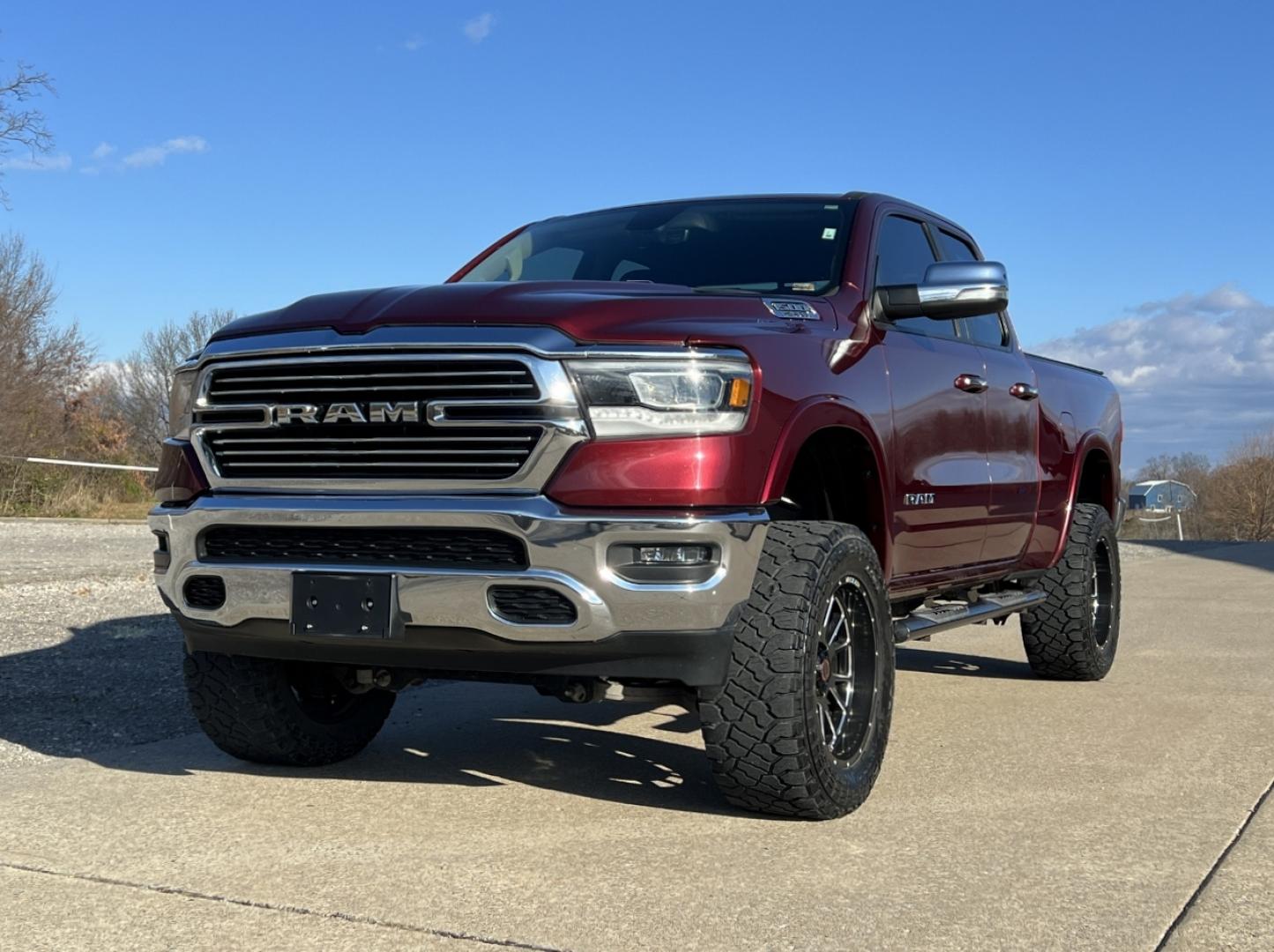 2020 MAROON /Black RAM 1500 Laramie Quad Cab 4WD (1C6SRFDT3LN) with an 5.7L V8 HEMI engine, Automatic transmission, located at 2990 Old Orchard Rd., Jackson, MO, 63755, 37.354214, -89.612106 - 2020 Ram 1500 Laramie 114xxx miles 4x4 5.7L V8 HEMI Automatic Leather Backup Camera Power/Heated/Cooled Seats Heated Steering Wheel Bluetooth Remote Start Cruise Power Windows/Locks/Mirrors We have financing available and we accept trades! Fill out a credit application on our website or - Photo#7