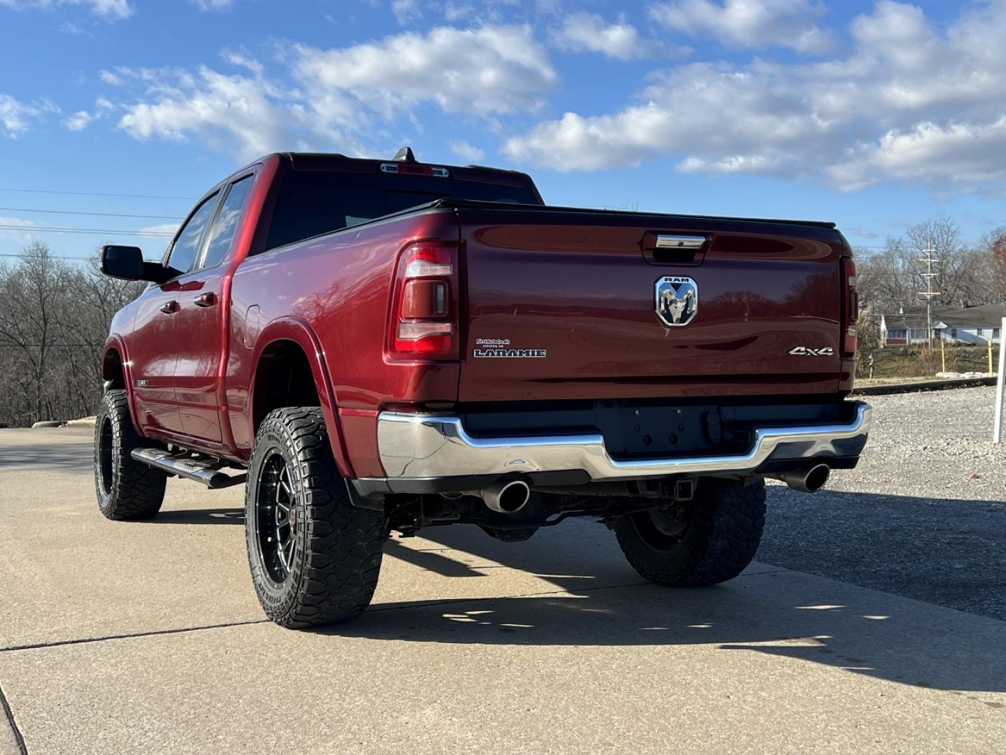 2020 MAROON /Black RAM 1500 Laramie Quad Cab 4WD (1C6SRFDT3LN) with an 5.7L V8 HEMI engine, Automatic transmission, located at 2990 Old Orchard Rd., Jackson, MO, 63755, 37.354214, -89.612106 - 2020 Ram 1500 Laramie 114xxx miles 4x4 5.7L V8 HEMI Automatic Leather Backup Camera Power/Heated/Cooled Seats Heated Steering Wheel Bluetooth Remote Start Cruise Power Windows/Locks/Mirrors We have financing available and we accept trades! Fill out a credit application on our website or - Photo#11