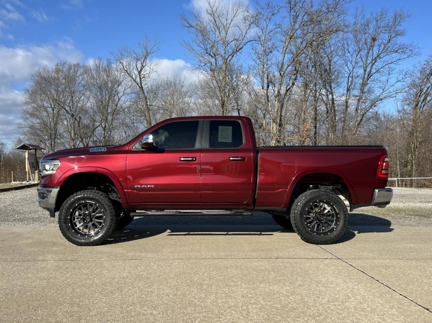2020 MAROON /Black RAM 1500 Laramie Quad Cab 4WD (1C6SRFDT3LN) with an 5.7L V8 HEMI engine, Automatic transmission, located at 2990 Old Orchard Rd., Jackson, MO, 63755, 37.354214, -89.612106 - 2020 Ram 1500 Laramie 114xxx miles 4x4 5.7L V8 HEMI Automatic Leather Backup Camera Power/Heated/Cooled Seats Heated Steering Wheel Bluetooth Remote Start Cruise Power Windows/Locks/Mirrors We have financing available and we accept trades! Fill out a credit application on our website or - Photo#8