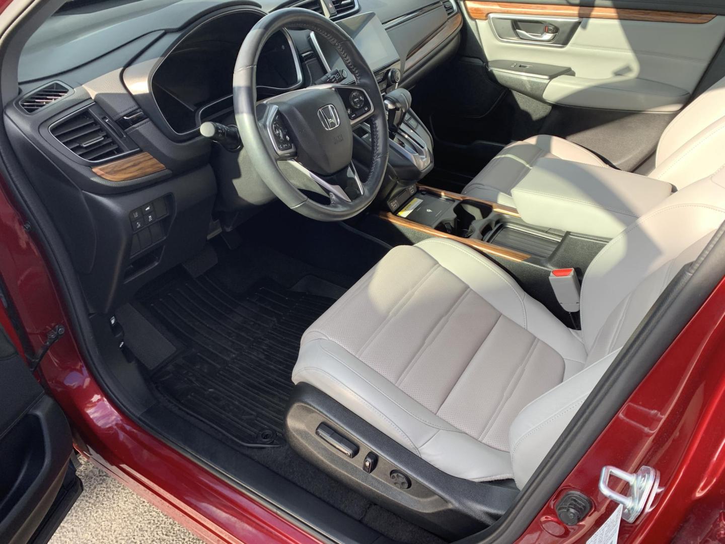 2022 MAROON /GRAY Honda CR-V Touring AWD (7FARW2H9XNE) with an 1.5L L4 16V DOHC TURBO engine, CVT transmission, located at 506 S. Kingshighway, Cape Girardeau, MO, 63703, (573) 235-5000, 37.294991, -89.553635 - 2022 Honda C-RV Touring One Owner!! Only 8,XXXmi!! 1.5L 4 Cyl AWD Leather Adaptive Cruise Control Heated Steering Wheel Heated Seats Power Driver/Passenger Seats Bluetooth Navigation Wireless Charger Collision Avoidance System Lane Assist Power Windows/Locks/Mirrors Keyless Entry Da - Photo#17