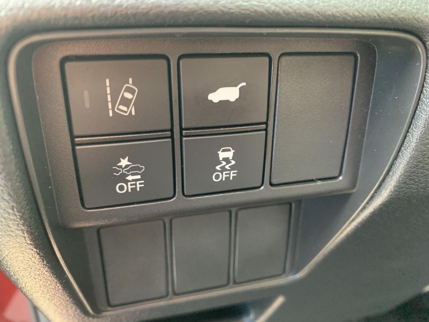 2022 MAROON /GRAY Honda CR-V Touring AWD (7FARW2H9XNE) with an 1.5L L4 16V DOHC TURBO engine, CVT transmission, located at 506 S. Kingshighway, Cape Girardeau, MO, 63703, (573) 235-5000, 37.294991, -89.553635 - 2022 Honda C-RV Touring One Owner!! Only 8,XXXmi!! 1.5L 4 Cyl AWD Leather Adaptive Cruise Control Heated Steering Wheel Heated Seats Power Driver/Passenger Seats Bluetooth Navigation Wireless Charger Collision Avoidance System Lane Assist Power Windows/Locks/Mirrors Keyless Entry Da - Photo#20