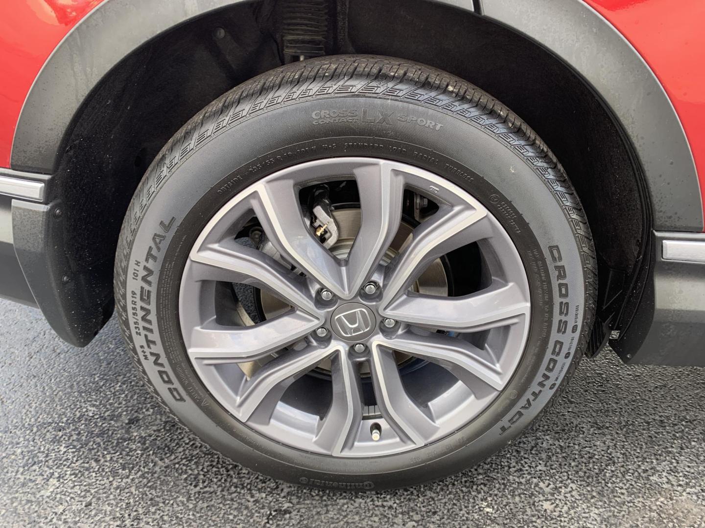 2022 MAROON /GRAY Honda CR-V Touring AWD (7FARW2H9XNE) with an 1.5L L4 16V DOHC TURBO engine, CVT transmission, located at 506 S. Kingshighway, Cape Girardeau, MO, 63703, (573) 235-5000, 37.294991, -89.553635 - 2022 Honda C-RV Touring One Owner!! Only 8,XXXmi!! 1.5L 4 Cyl AWD Leather Adaptive Cruise Control Heated Steering Wheel Heated Seats Power Driver/Passenger Seats Bluetooth Navigation Wireless Charger Collision Avoidance System Lane Assist Power Windows/Locks/Mirrors Keyless Entry Da - Photo#32