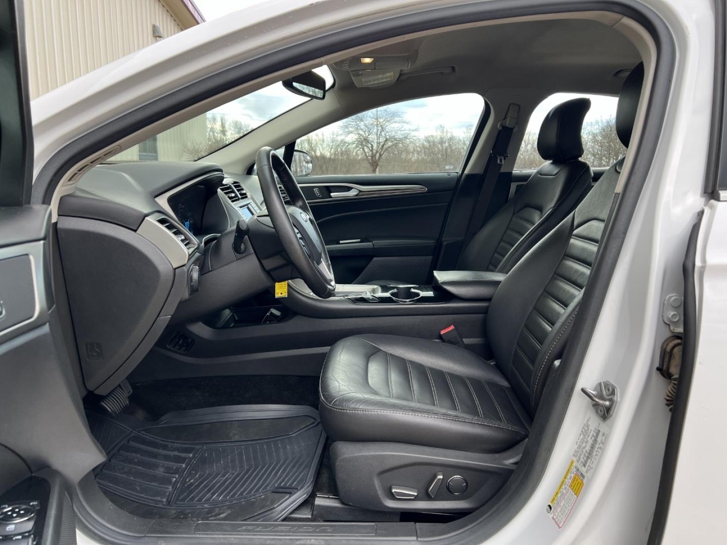 2015 WHITE /Black Ford Fusion SE (3FA6P0HD4FR) with an 1.5L 4 Cyl. engine, Automatic transmission, located at 2990 Old Orchard Rd., Jackson, MO, 63755, 37.354214, -89.612106 - 2015 Ford Fusion SE 159xxx miles Front Wheel Drive 1.5L 4 Cyl. Automatic Leather Backup Camera Power/Heated Seats Bluetooth Cruise Power Windows/Locks/Mirrors We have financing available and we accept trades! Fill out a credit application on our website or come by today! If you have any - Photo#13