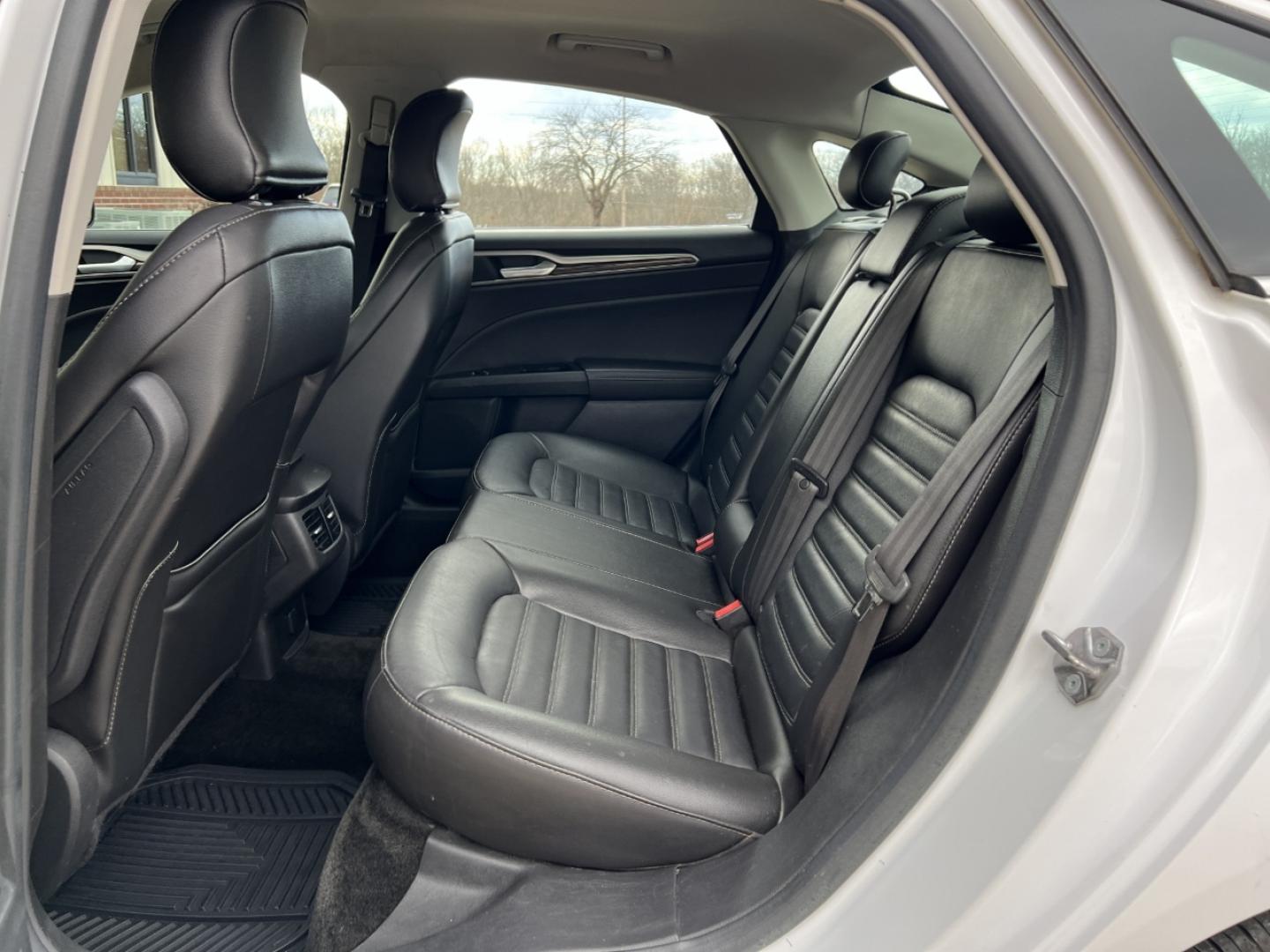 2015 WHITE /Black Ford Fusion SE (3FA6P0HD4FR) with an 1.5L 4 Cyl. engine, Automatic transmission, located at 2990 Old Orchard Rd., Jackson, MO, 63755, 37.354214, -89.612106 - 2015 Ford Fusion SE 159xxx miles Front Wheel Drive 1.5L 4 Cyl. Automatic Leather Backup Camera Power/Heated Seats Bluetooth Cruise Power Windows/Locks/Mirrors We have financing available and we accept trades! Fill out a credit application on our website or come by today! If you have any - Photo#16