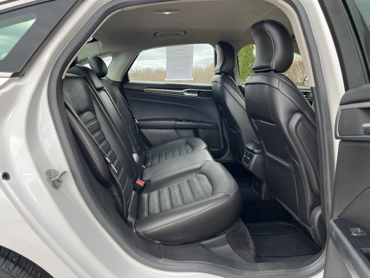 2015 WHITE /Black Ford Fusion SE (3FA6P0HD4FR) with an 1.5L 4 Cyl. engine, Automatic transmission, located at 2990 Old Orchard Rd., Jackson, MO, 63755, 37.354214, -89.612106 - 2015 Ford Fusion SE 159xxx miles Front Wheel Drive 1.5L 4 Cyl. Automatic Leather Backup Camera Power/Heated Seats Bluetooth Cruise Power Windows/Locks/Mirrors We have financing available and we accept trades! Fill out a credit application on our website or come by today! If you have any - Photo#17