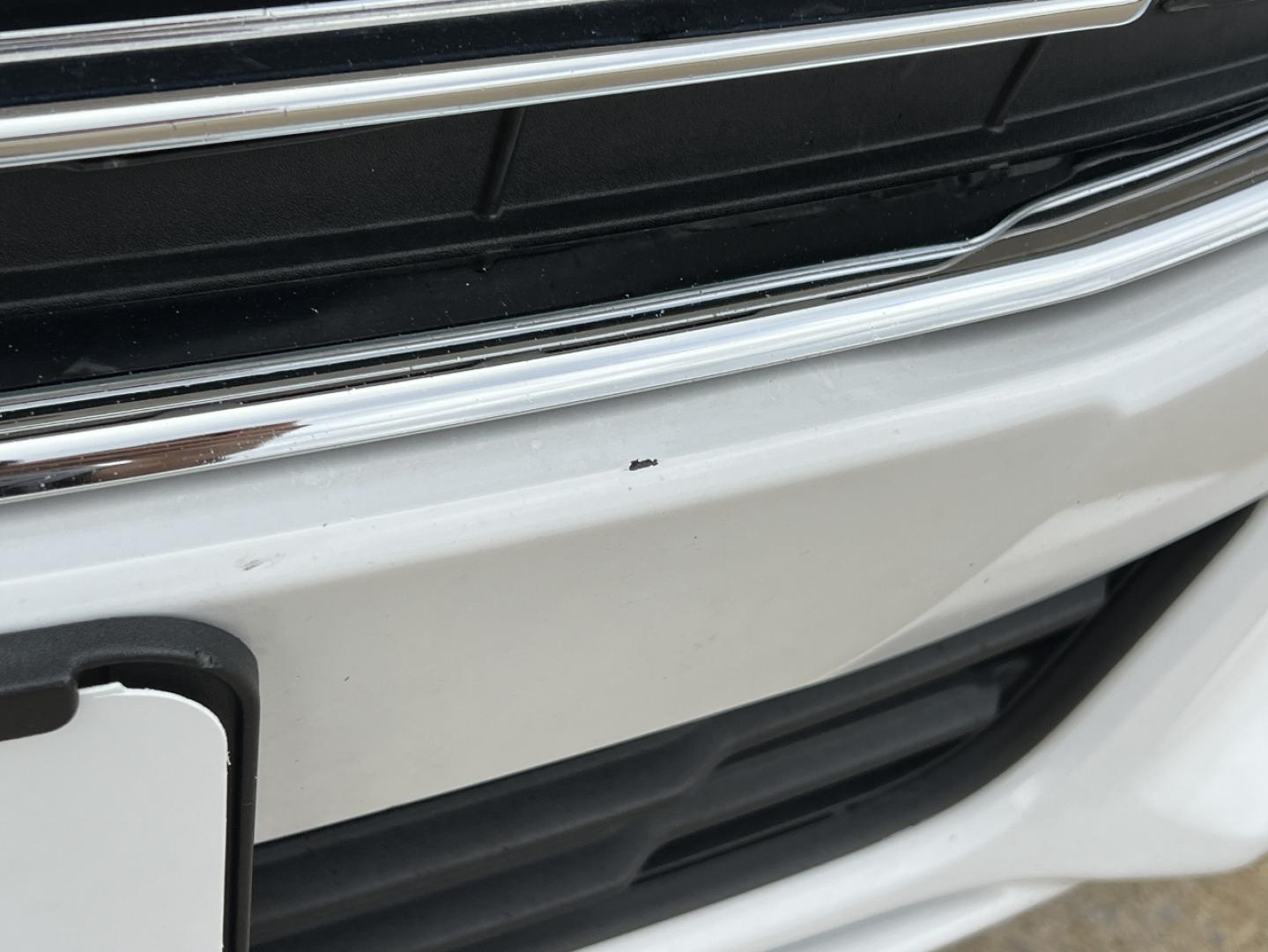 2015 WHITE /Black Ford Fusion SE (3FA6P0HD4FR) with an 1.5L 4 Cyl. engine, Automatic transmission, located at 2990 Old Orchard Rd., Jackson, MO, 63755, 37.354214, -89.612106 - 2015 Ford Fusion SE 159xxx miles Front Wheel Drive 1.5L 4 Cyl. Automatic Leather Backup Camera Power/Heated Seats Bluetooth Cruise Power Windows/Locks/Mirrors We have financing available and we accept trades! Fill out a credit application on our website or come by today! If you have any - Photo#38