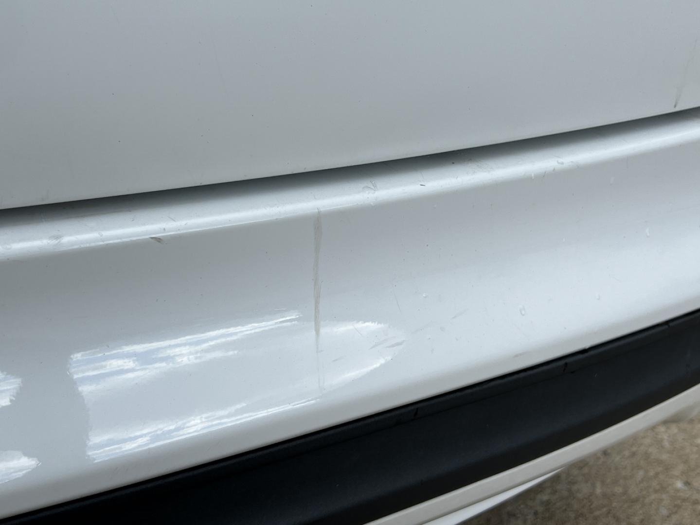 2015 WHITE /Black Ford Fusion SE (3FA6P0HD4FR) with an 1.5L 4 Cyl. engine, Automatic transmission, located at 2990 Old Orchard Rd., Jackson, MO, 63755, 37.354214, -89.612106 - 2015 Ford Fusion SE 159xxx miles Front Wheel Drive 1.5L 4 Cyl. Automatic Leather Backup Camera Power/Heated Seats Bluetooth Cruise Power Windows/Locks/Mirrors We have financing available and we accept trades! Fill out a credit application on our website or come by today! If you have any - Photo#44