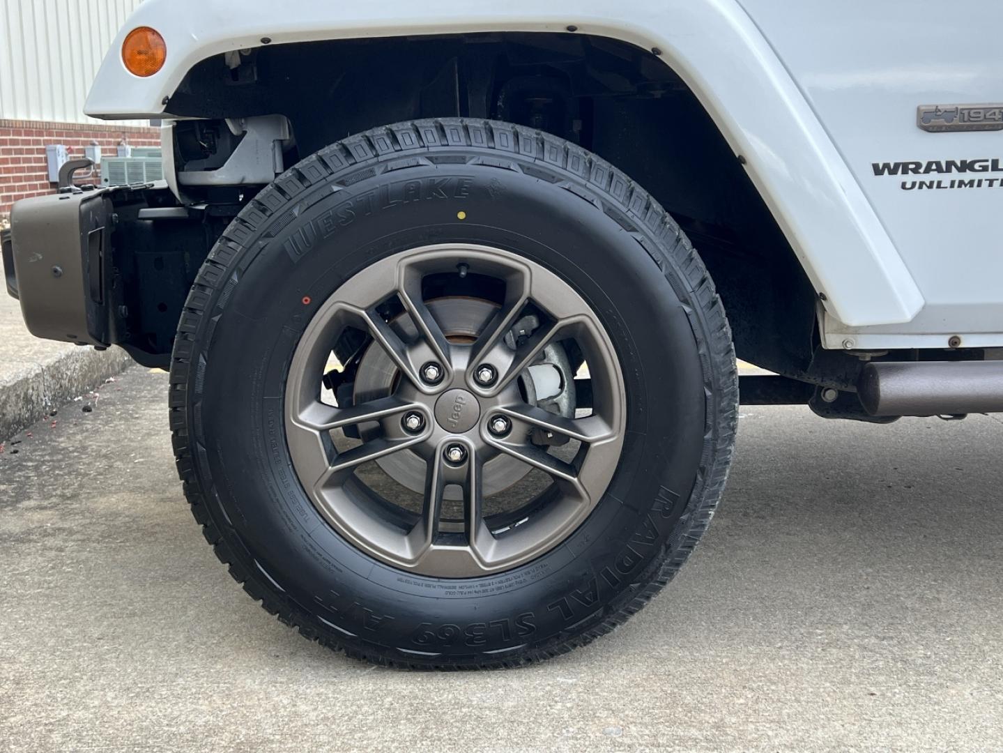 2016 WHITE /Black Jeep Wrangler Unlimited Sahara 4WD (1C4BJWEG9GL) with an 3.6L V6 engine, Automatic transmission, located at 2990 Old Orchard Rd., Jackson, MO, 63755, 37.354214, -89.612106 - 2016 Jeep Wrangler Unlimited Sahara 75th Anniversary 1-Owner 129xxx miles 4 Wheel Drive 3.6L V6 Automatic Leather Heated Seats Bluetooth Cruise Power Windows/Locks/Mirrors We have financing available and we accept trades! Fill out a credit application on our website or come by today! If - Photo#28