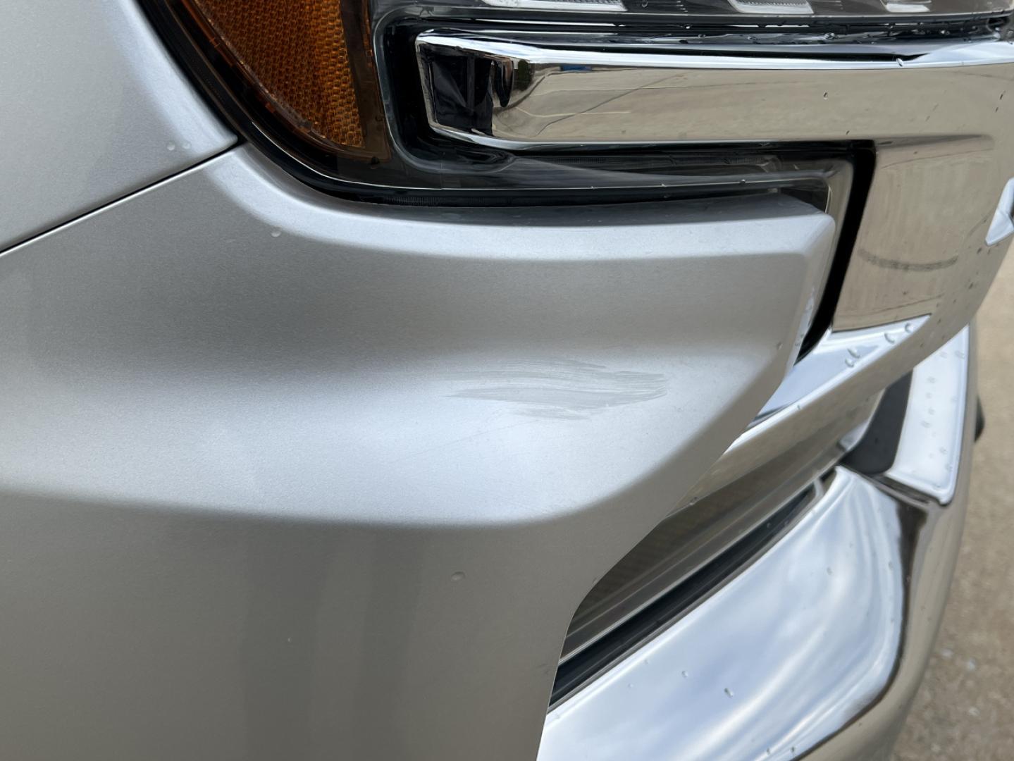 2019 SILVER /Black Chevrolet Silverado 1500 LT Crew Cab 4WD (1GCUYDED8KZ) with an 5.3L V8 engine, Automatic transmission, located at 2990 Old Orchard Rd., Jackson, MO, 63755, 37.354214, -89.612106 - 2019 Chevrolet Silverado 1500 LT 1-Owner 125xxx miles 4x4 5.3L V8 Automatic Backup Camera Power Driver Seat Heated Seats Heated Steering Wheel Bluetooth Remote Start Cruise Power Windows/Locks/Mirrors We have financing available and we accept trades! Fill out a credit application on ou - Photo#41