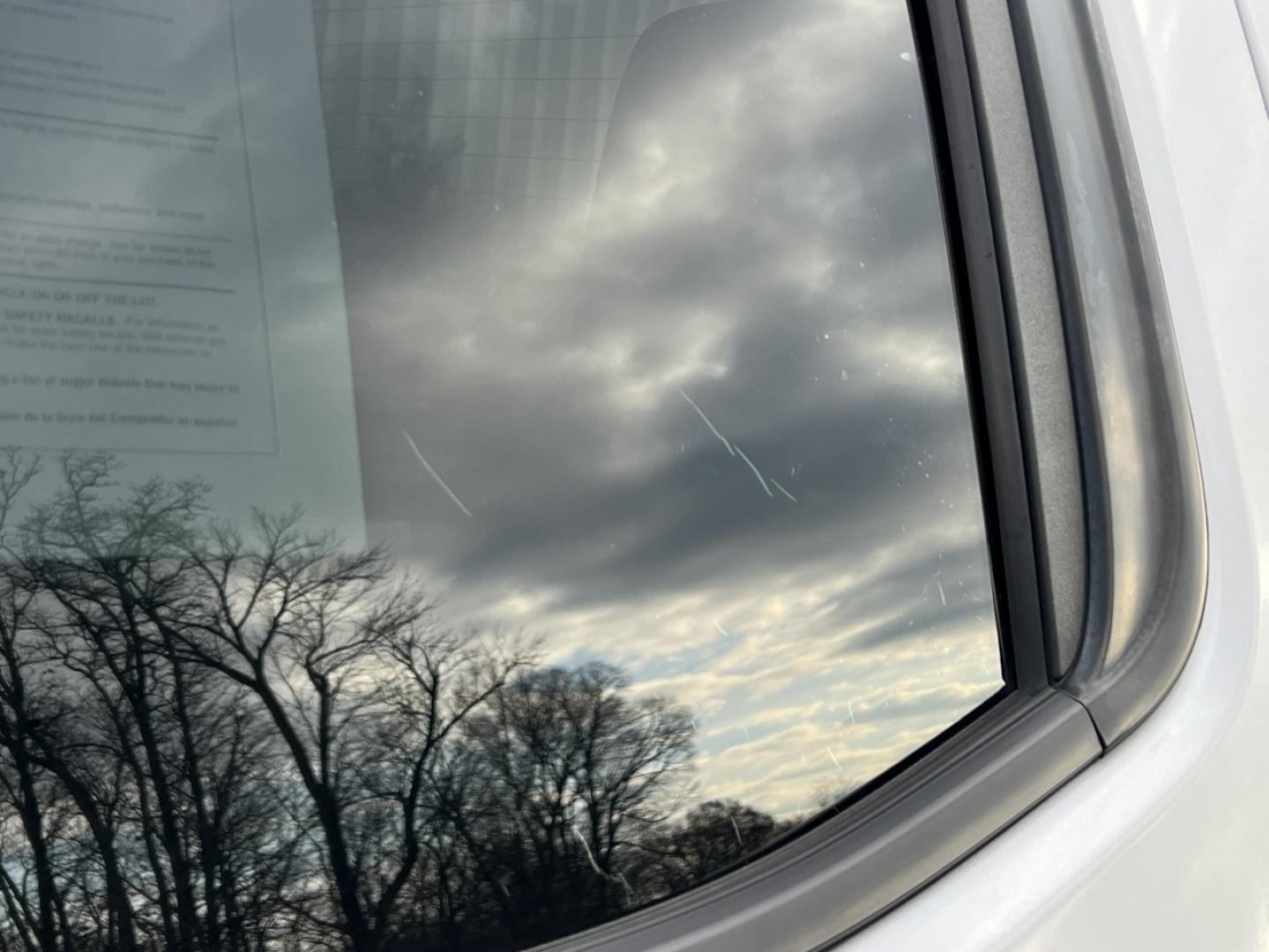 2019 SILVER /Black Chevrolet Silverado 1500 LT Crew Cab 4WD (1GCUYDED8KZ) with an 5.3L V8 engine, Automatic transmission, located at 2990 Old Orchard Rd., Jackson, MO, 63755, 37.354214, -89.612106 - 2019 Chevrolet Silverado 1500 LT 1-Owner 125xxx miles 4x4 5.3L V8 Automatic Backup Camera Power Driver Seat Heated Seats Heated Steering Wheel Bluetooth Remote Start Cruise Power Windows/Locks/Mirrors We have financing available and we accept trades! Fill out a credit application on ou - Photo#47