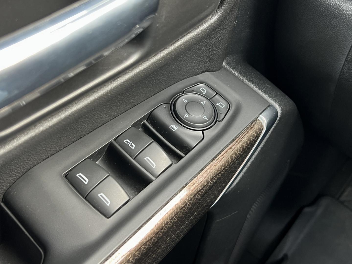 2022 RED /Black Chevrolet Silverado 2500HD LT Double Cab Short Box 4WD (1GC5YNE7XNF) with an 6.6L V8 engine, Automatic transmission, located at 2990 Old Orchard Rd., Jackson, MO, 63755, 37.354214, -89.612106 - 2022 Chevrolet Silverado 2500HD LT 1-Owner 42xxx miles 4x4 6.6L V8 Automatic Backup Camera Power Driver Seat Heated Seats Heated Steering Wheel Bluetooth Remote Start Cruise Power Windows/Locks/Mirrors We have financing available and we accept trades! Fill out a credit application on o - Photo#28