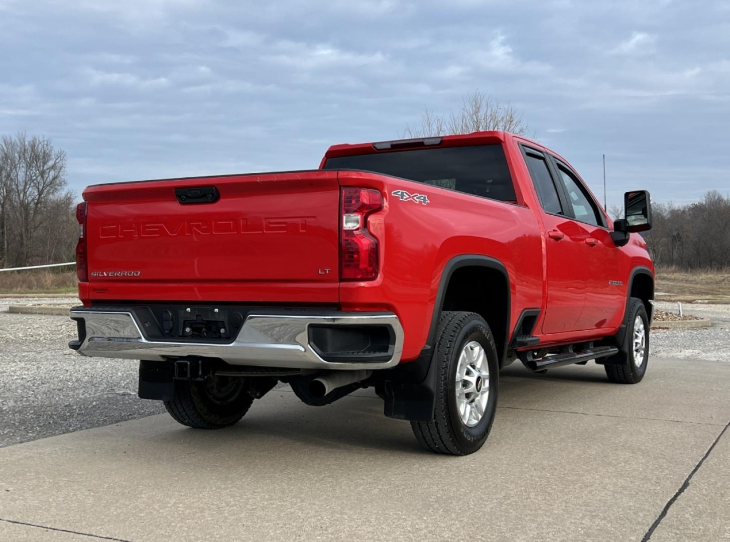 2022 RED /Black Chevrolet Silverado 2500HD LT Double Cab Short Box 4WD (1GC5YNE7XNF) with an 6.6L V8 engine, Automatic transmission, located at 2990 Old Orchard Rd., Jackson, MO, 63755, 37.354214, -89.612106 - 2022 Chevrolet Silverado 2500HD LT 1-Owner 42xxx miles 4x4 6.6L V8 Automatic Backup Camera Power Driver Seat Heated Seats Heated Steering Wheel Bluetooth Remote Start Cruise Power Windows/Locks/Mirrors We have financing available and we accept trades! Fill out a credit application on o - Photo#10