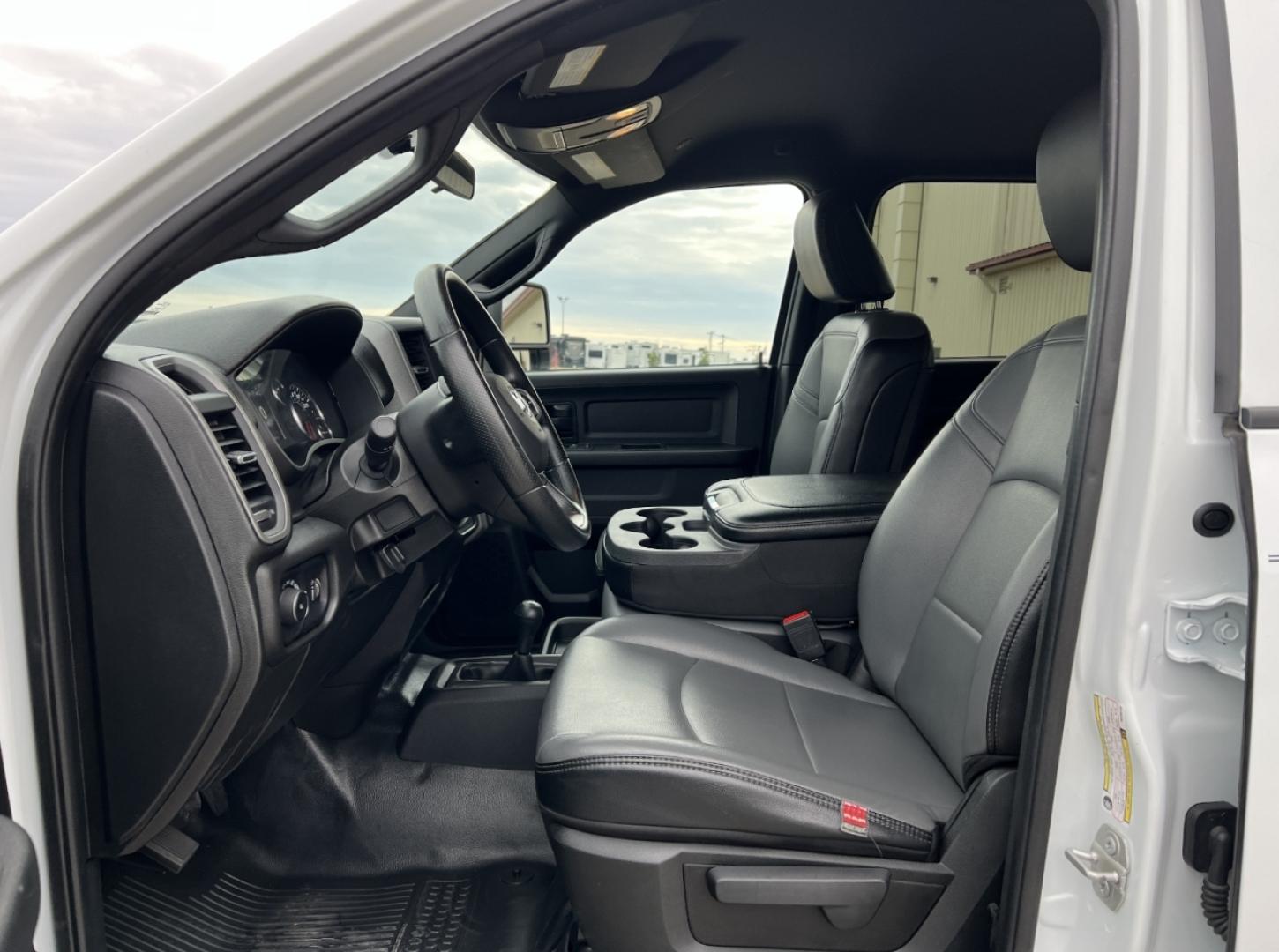 2024 WHITE /Gray RAM 2500 Tradesman Crew Cab SWB 4WD (3C6UR5CJ8RG) with an 6.4L V8 HEMI engine, Automatic transmission, located at 2990 Old Orchard Rd., Jackson, MO, 63755, 37.354214, -89.612106 - 2024 Ram 2500 Tradesman 1-Owner 83xxx miles 4x4 6.4L V8 HEMI Automatic Leather Backup Camera Bluetooth Cruise Power Windows/Locks/Mirrors We have financing available and we accept trades! Fill out a credit application on our website or come by today! If you have any questions, give us a - Photo#12