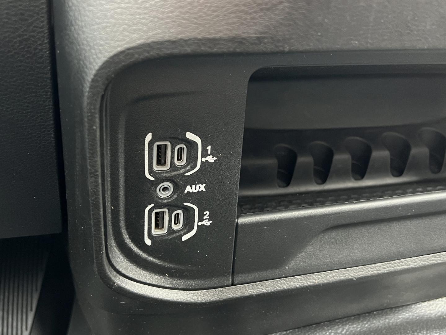 2024 WHITE /Gray RAM 2500 Tradesman Crew Cab SWB 4WD (3C6UR5CJ8RG) with an 6.4L V8 HEMI engine, Automatic transmission, located at 2990 Old Orchard Rd., Jackson, MO, 63755, 37.354214, -89.612106 - 2024 Ram 2500 Tradesman 1-Owner 83xxx miles 4x4 6.4L V8 HEMI Automatic Leather Backup Camera Bluetooth Cruise Power Windows/Locks/Mirrors We have financing available and we accept trades! Fill out a credit application on our website or come by today! If you have any questions, give us a - Photo#25