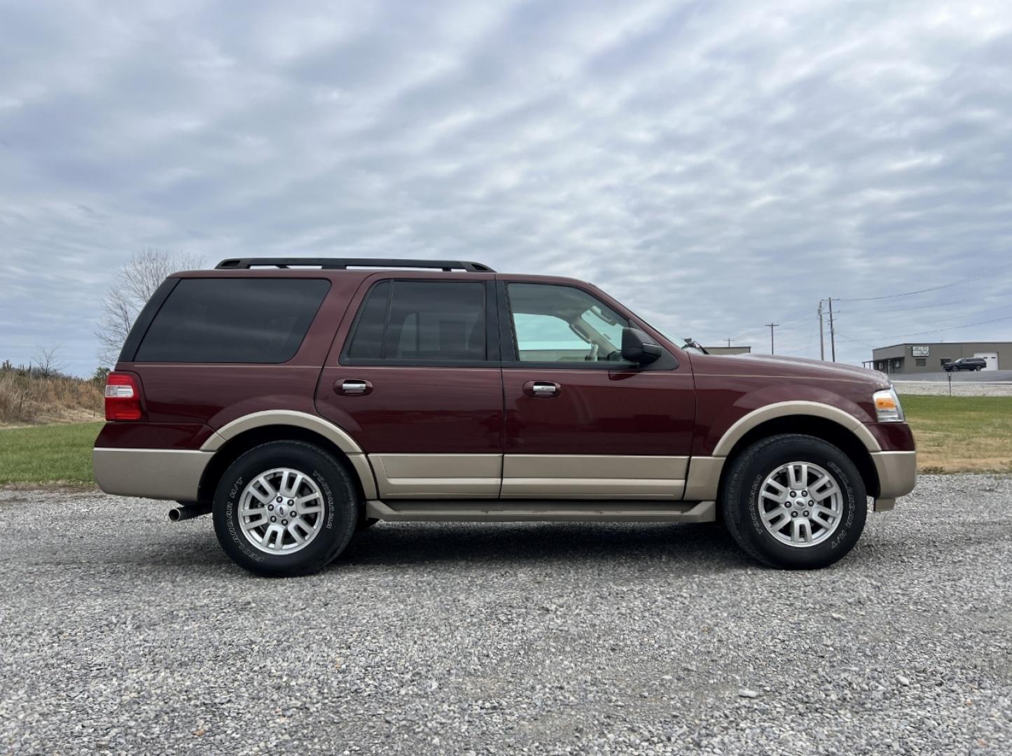2013 BURGUNDY /Tan Ford Expedition XLT 2WD (1FMJU1H58DE) with an 5.4L V8 engine, Automatic transmission, located at 2990 Old Orchard Rd., Jackson, MO, 63755, 37.354214, -89.612106 - 2013 Ford Expedition XLT 125xxx miles Rear Wheel Drive 5.4L V8 Automatic Leather 3rd Row Backup Camera Power/Heated Seats Sunroof Cruise Power Windows/Locks/Mirrors We have financing available and we accept trades! Fill out a credit application on our website or come by today! If you ha - Photo#8