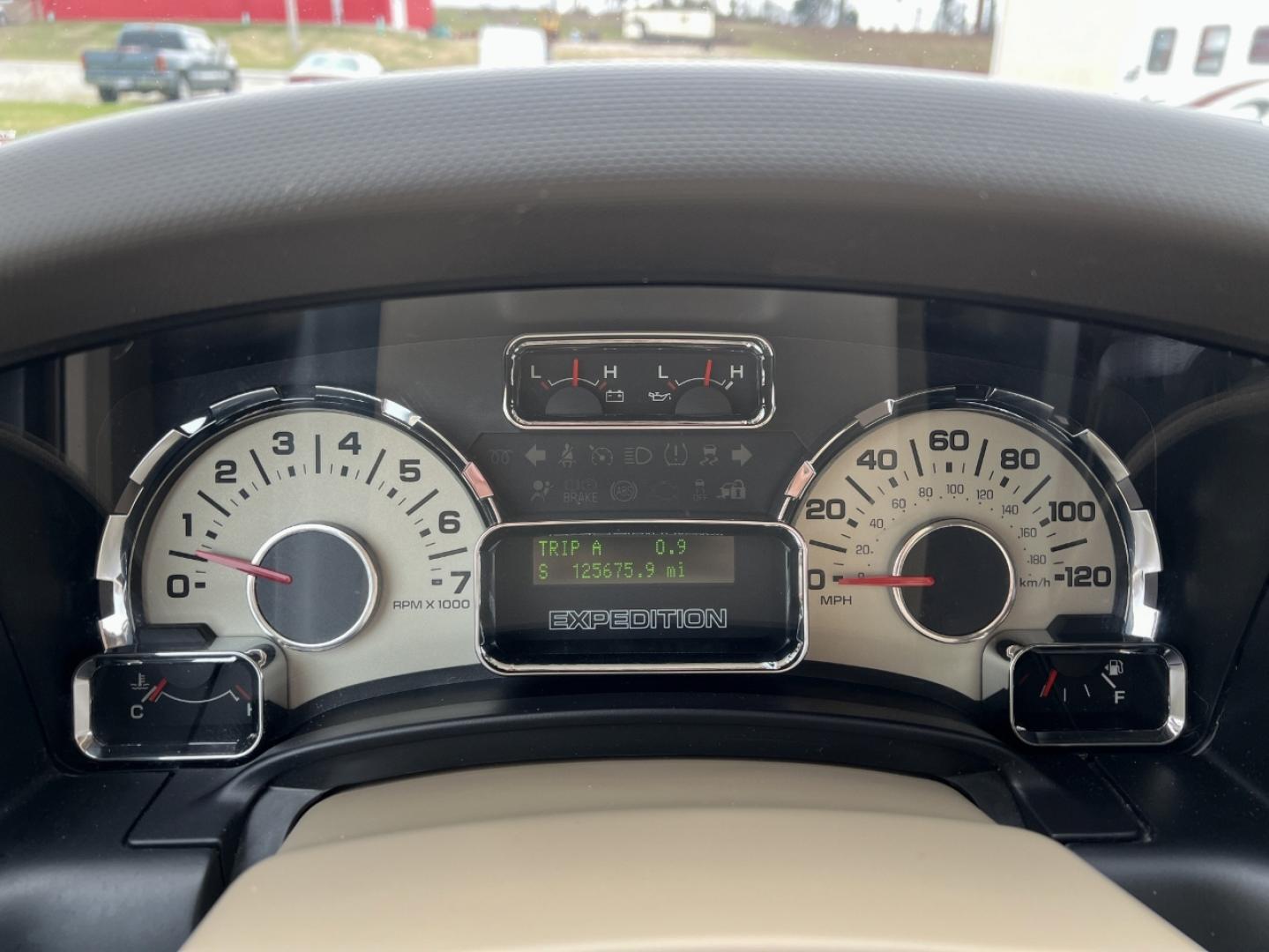 2013 BURGUNDY /Tan Ford Expedition XLT 2WD (1FMJU1H58DE) with an 5.4L V8 engine, Automatic transmission, located at 2990 Old Orchard Rd., Jackson, MO, 63755, 37.354214, -89.612106 - 2013 Ford Expedition XLT 125xxx miles Rear Wheel Drive 5.4L V8 Automatic Leather 3rd Row Backup Camera Power/Heated Seats Sunroof Cruise Power Windows/Locks/Mirrors We have financing available and we accept trades! Fill out a credit application on our website or come by today! If you ha - Photo#1