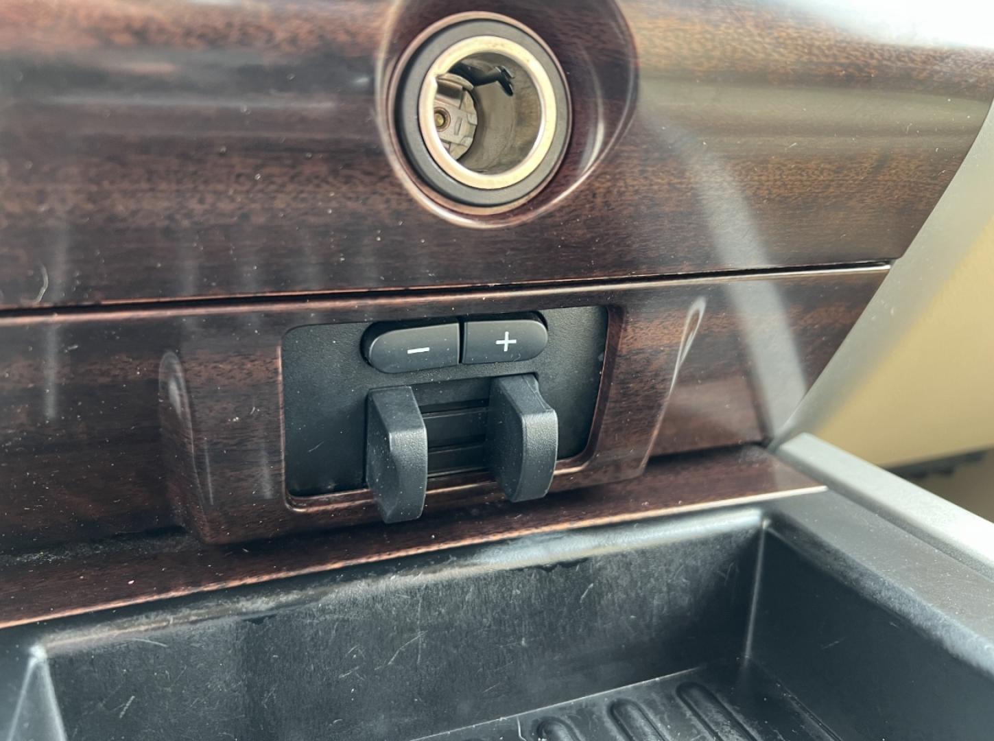 2013 BURGUNDY /Tan Ford Expedition XLT 2WD (1FMJU1H58DE) with an 5.4L V8 engine, Automatic transmission, located at 2990 Old Orchard Rd., Jackson, MO, 63755, 37.354214, -89.612106 - 2013 Ford Expedition XLT 125xxx miles Rear Wheel Drive 5.4L V8 Automatic Leather 3rd Row Backup Camera Power/Heated Seats Sunroof Cruise Power Windows/Locks/Mirrors We have financing available and we accept trades! Fill out a credit application on our website or come by today! If you ha - Photo#29